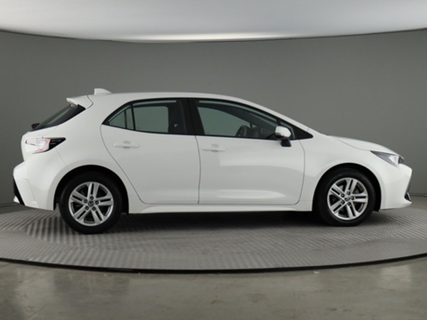 Toyota Corolla 1.8 125H Business Plus E-CVT 90 kW (122 CV)