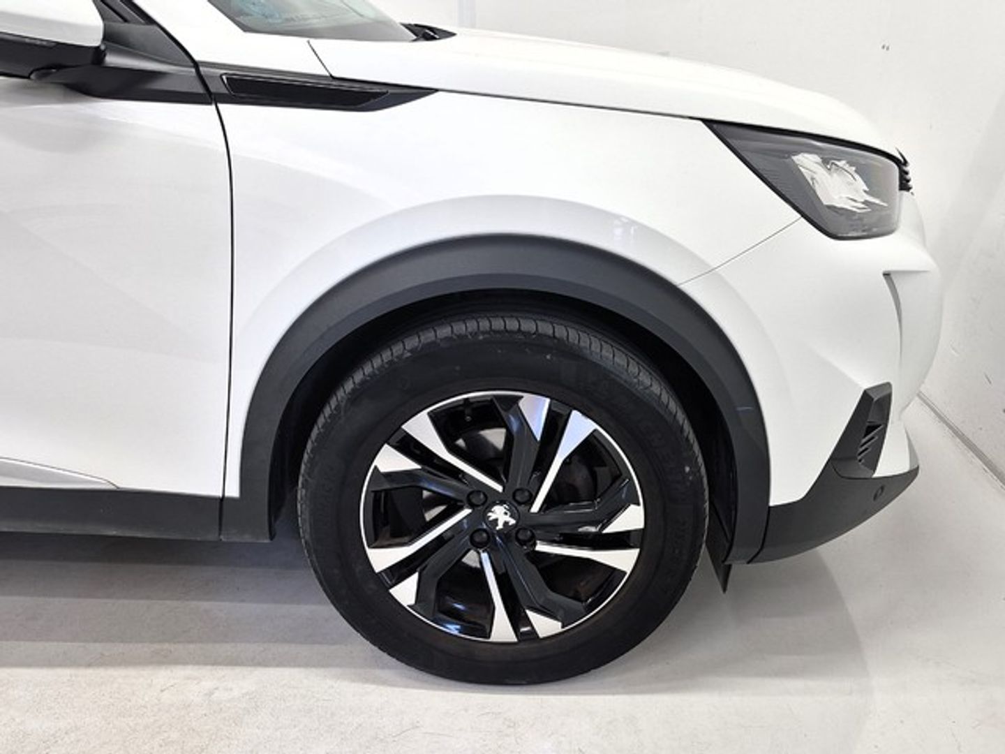 Peugeot 2008 PureTech 100 S&S Allure 75 kW (100 CV)