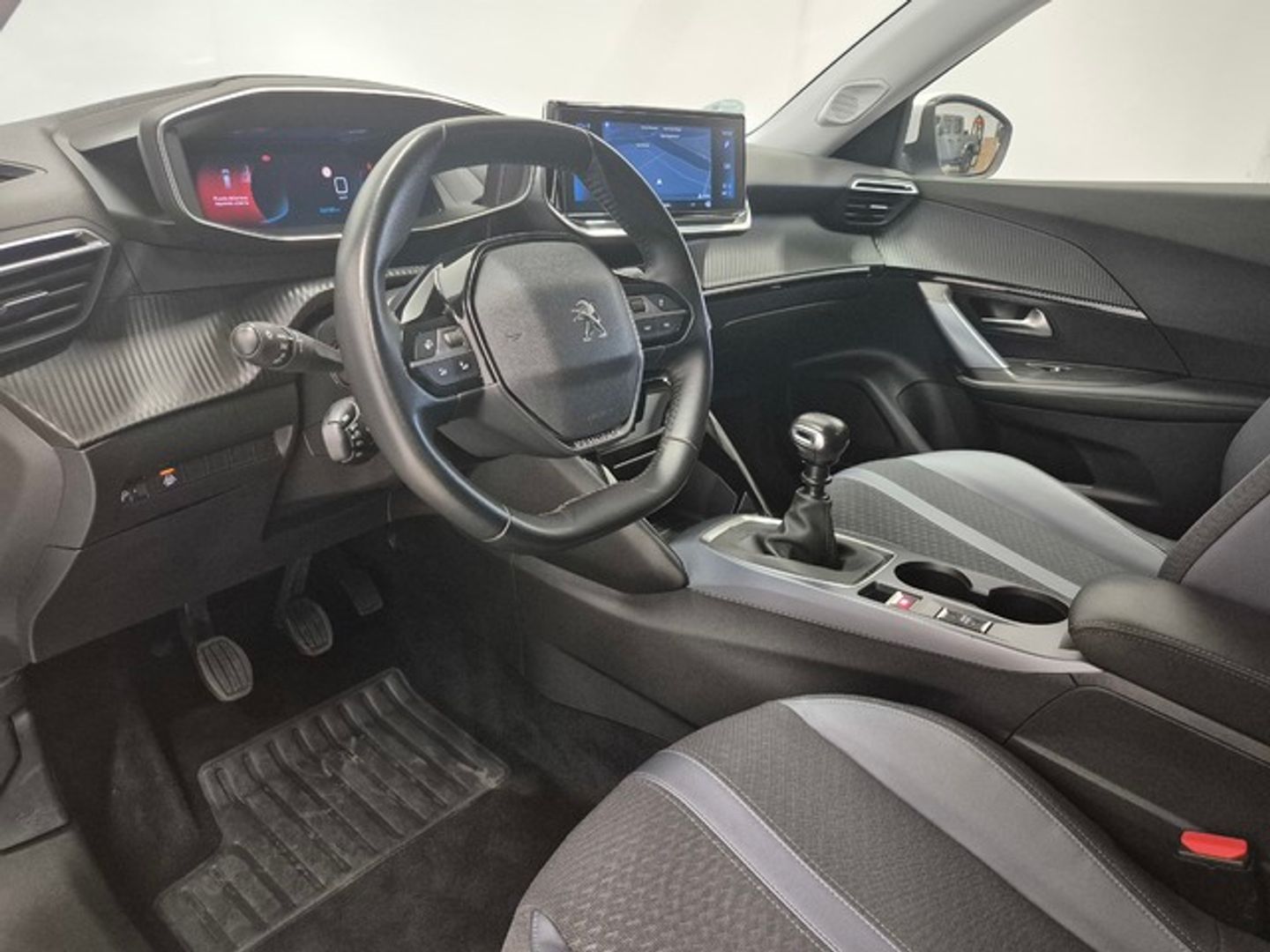 Peugeot 2008 PureTech 100 S&S Allure 75 kW (100 CV)