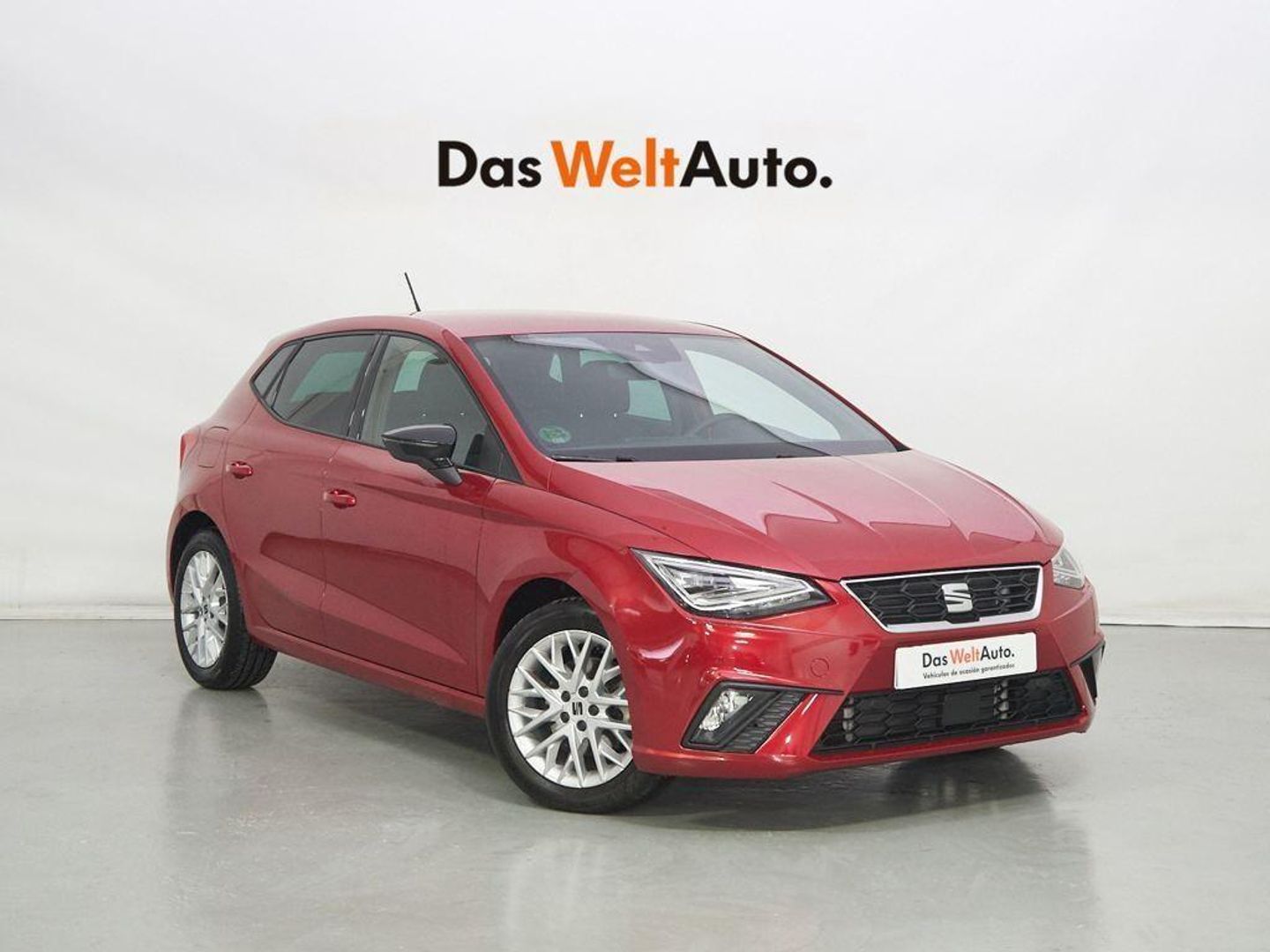 SEAT Ibiza 1.0 TSI FR XM 81 kW (110 CV) Rojo Sedan