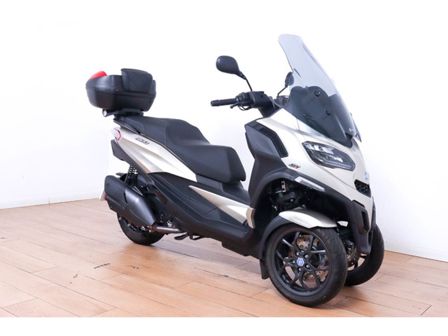 Piaggio MP3 400 HPE