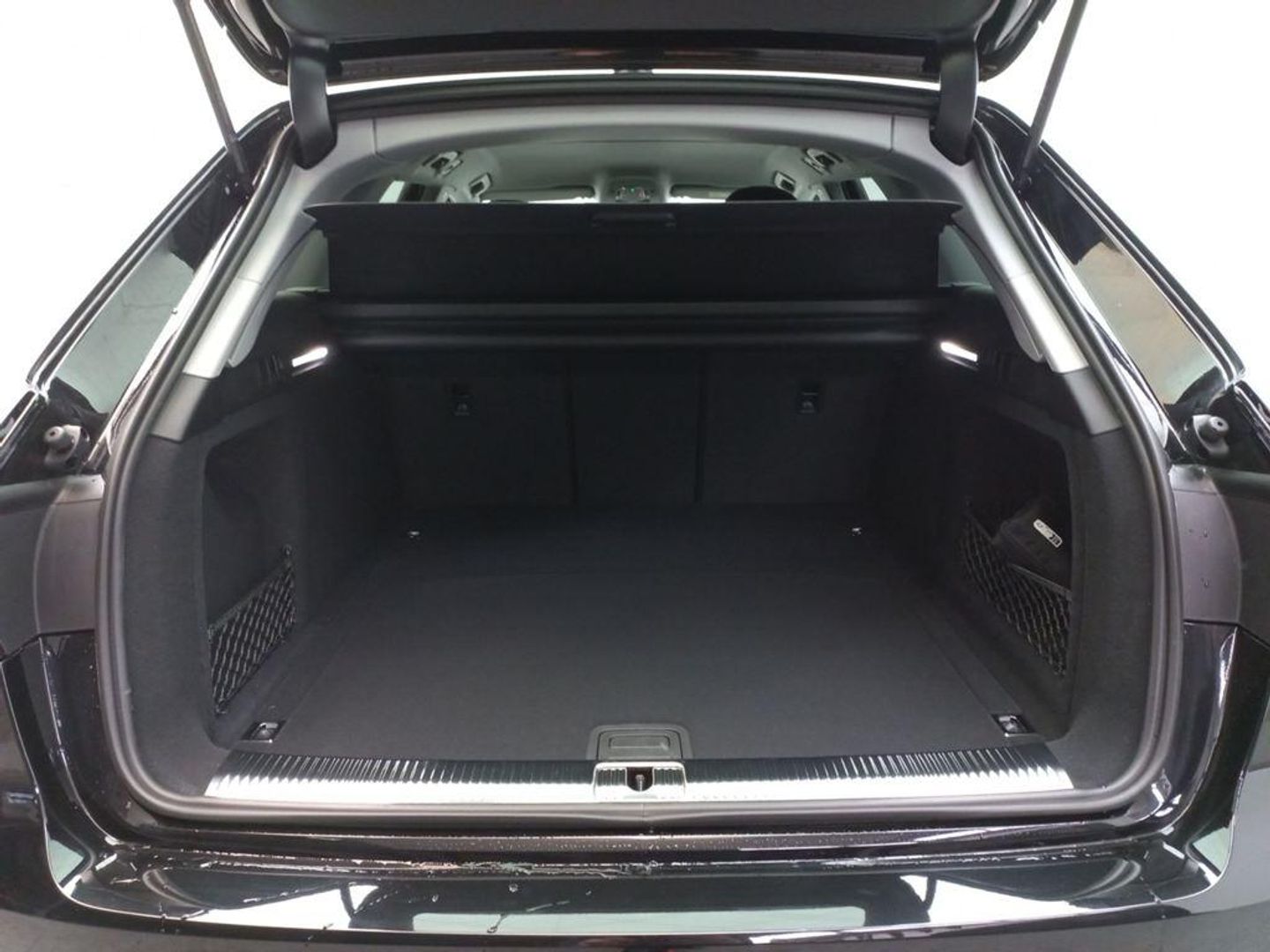 Audi A4 Avant Advanced 30 TDI 100 kW (136 CV) S tronic