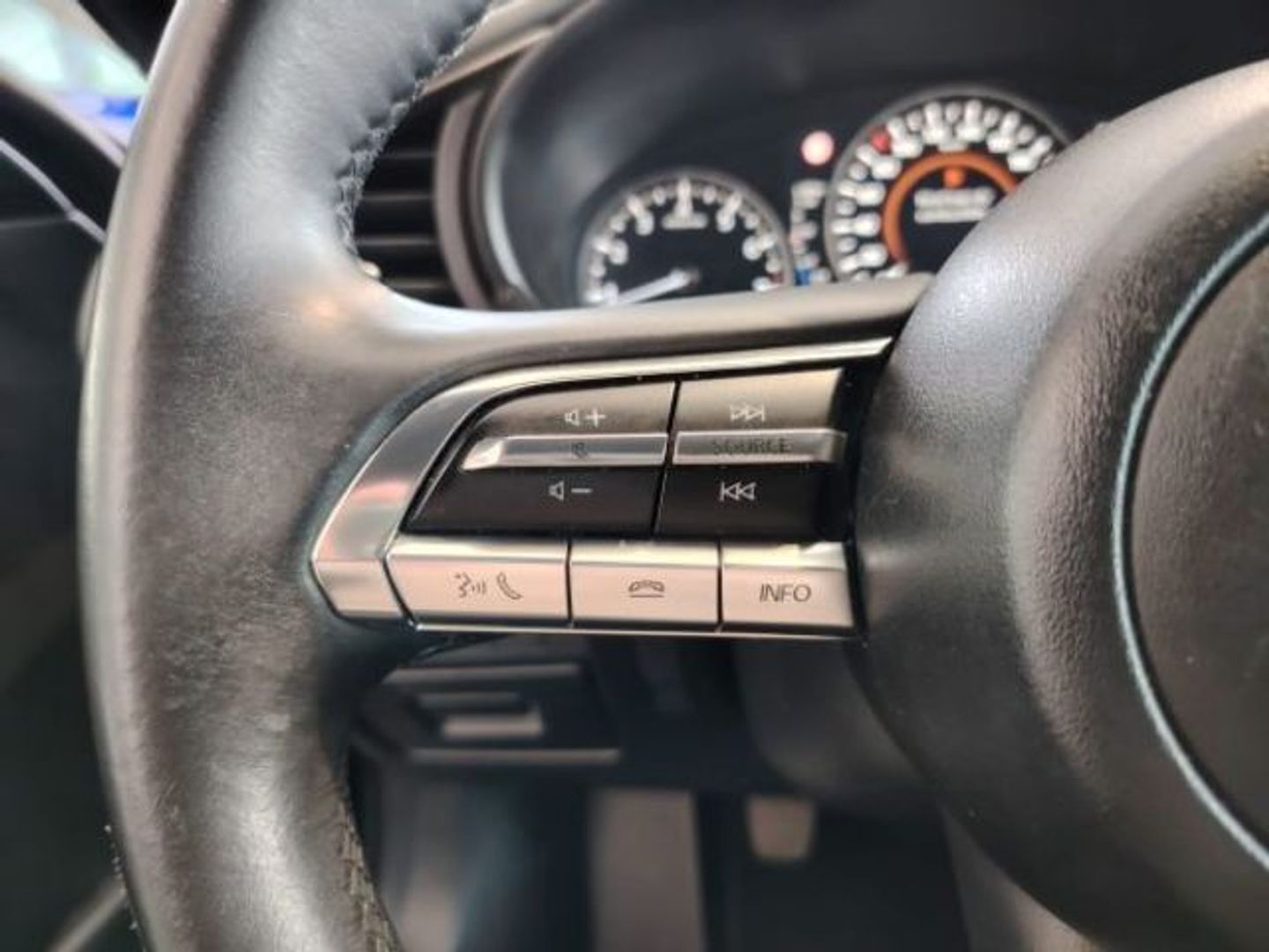 Mazda Mazda 3 2.0 Skyactiv-G Evolution 89 kW (122 CV)