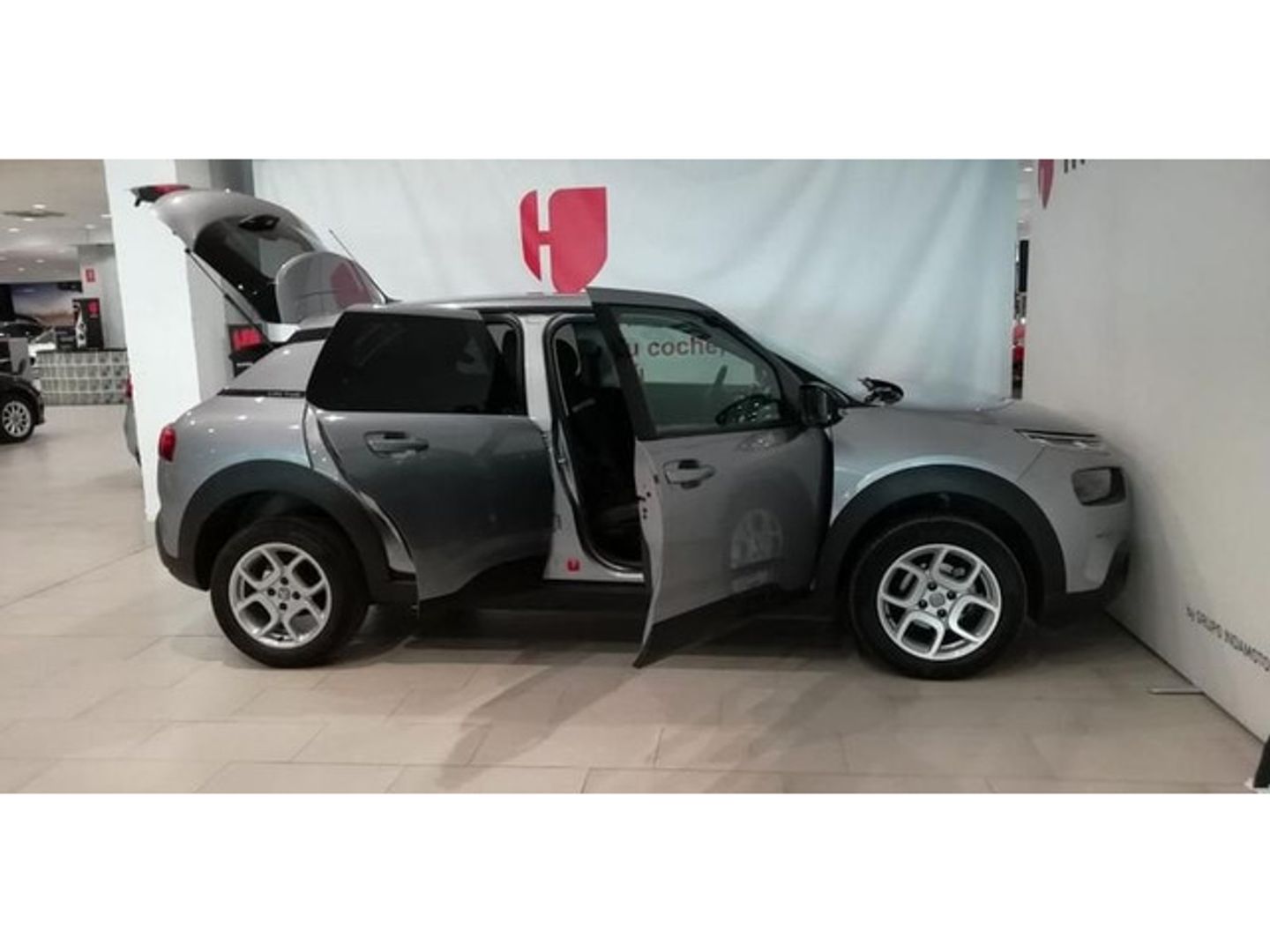 Citroen C4 Cactus PureTech 110 S&S Shine 81 kW (110 CV)