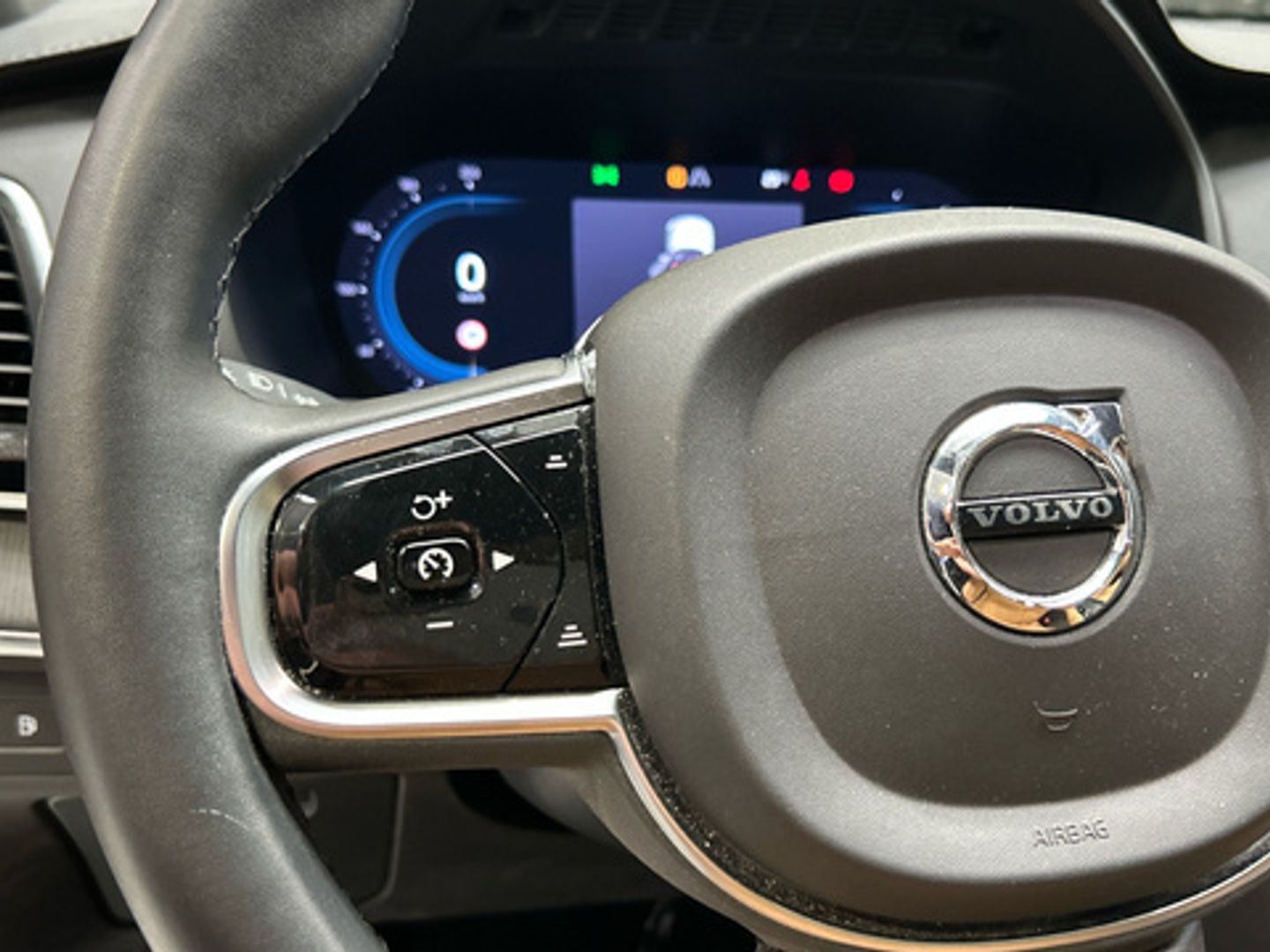 Volvo XC90 T8 Plus Dark Recharge AWD Auto 335 kW (455 CV)