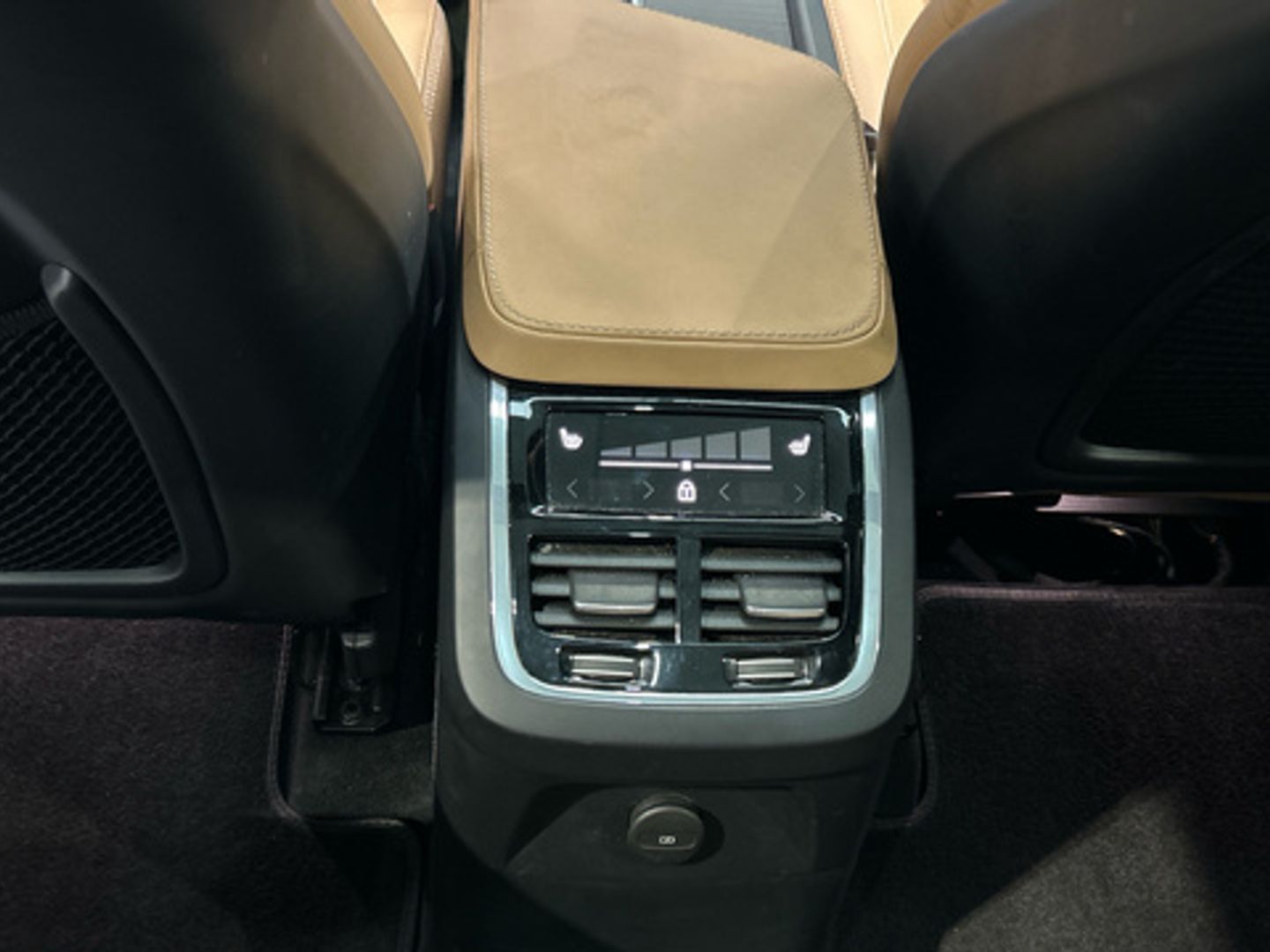 Volvo XC90 T8 Plus Dark Recharge AWD Auto 335 kW (455 CV)