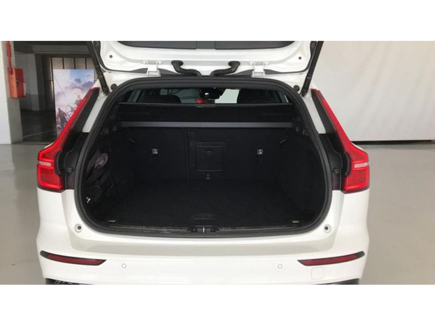 Volvo V60 B4 D R-Design Auto 145 kW (197 CV)