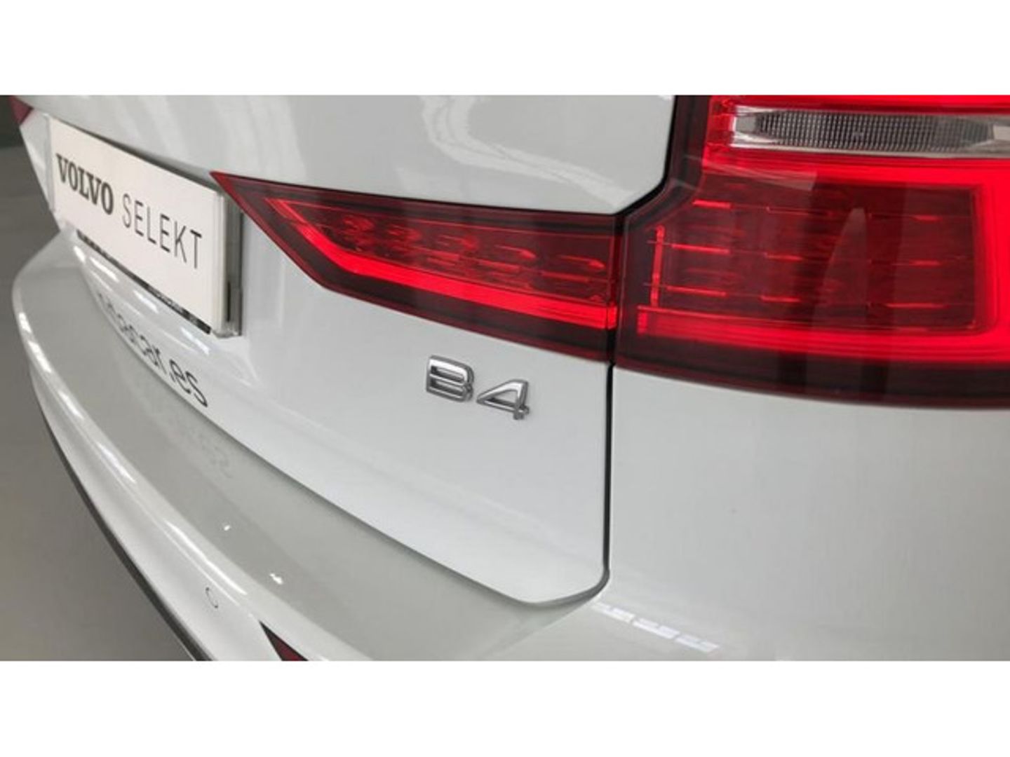 Volvo V60 B4 D R-Design Auto 145 kW (197 CV)
