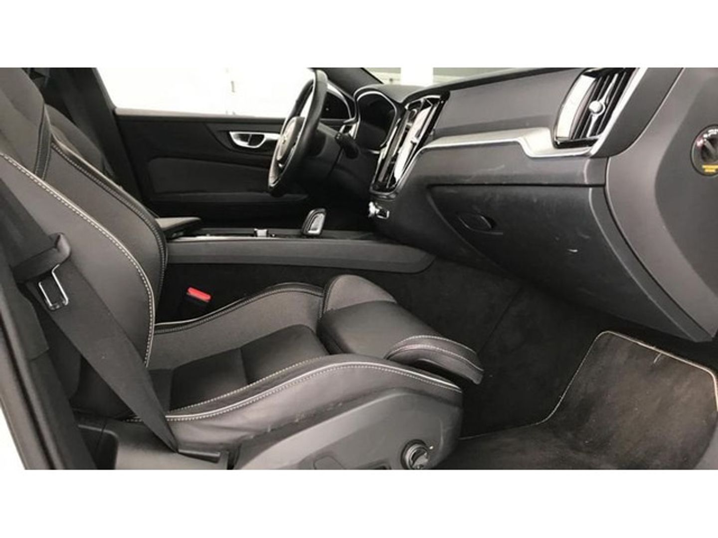 Volvo V60 B4 D R-Design Auto 145 kW (197 CV)