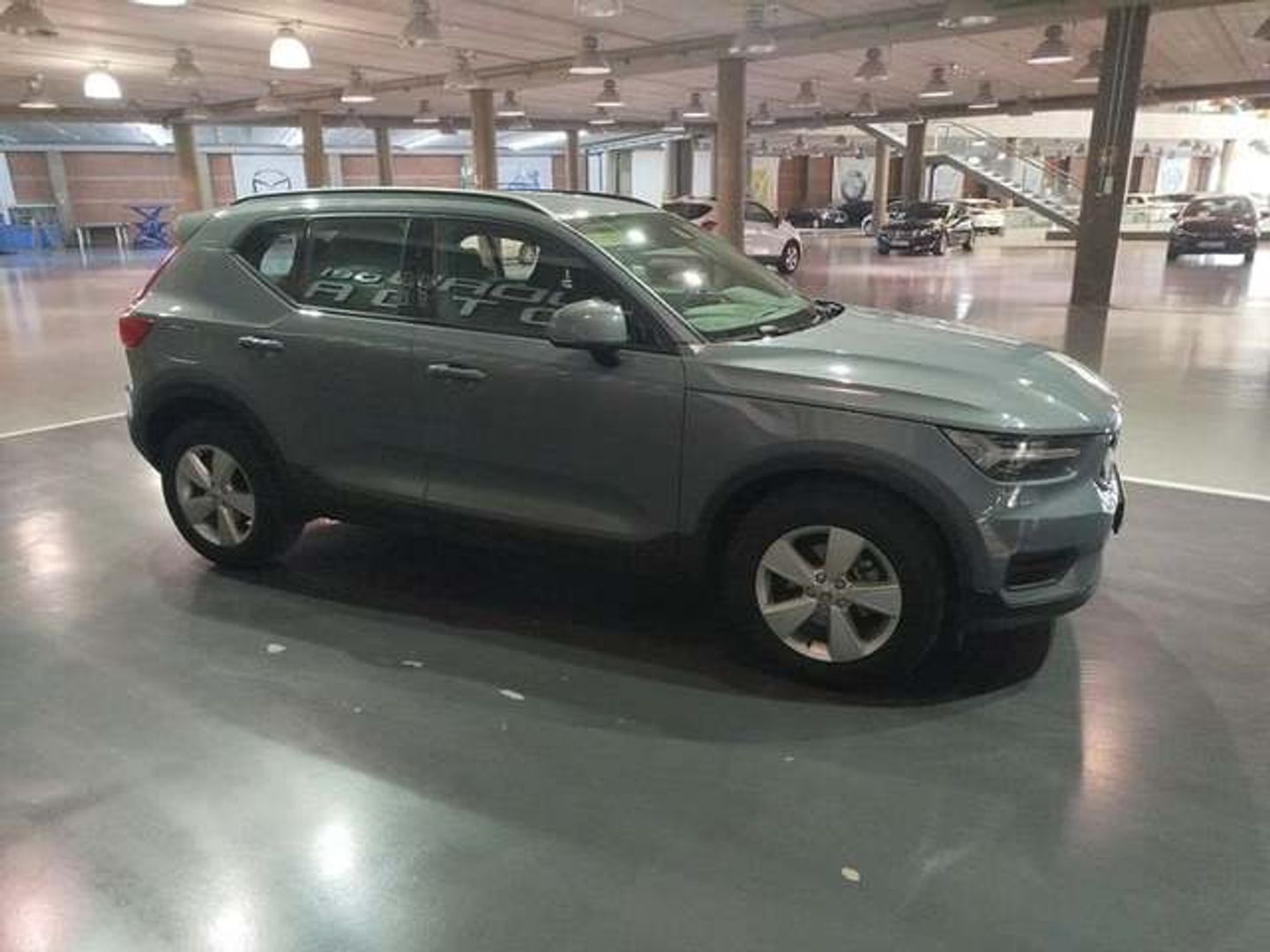 Volvo XC40 T2 Essential 95 kW (129 CV)