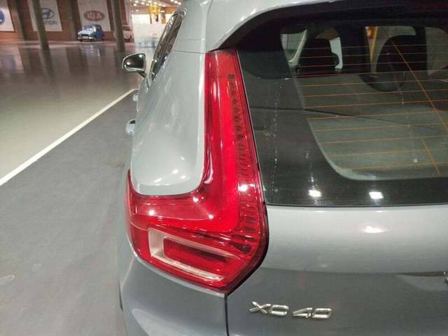 Volvo XC40 T2 Essential 95 kW (129 CV)