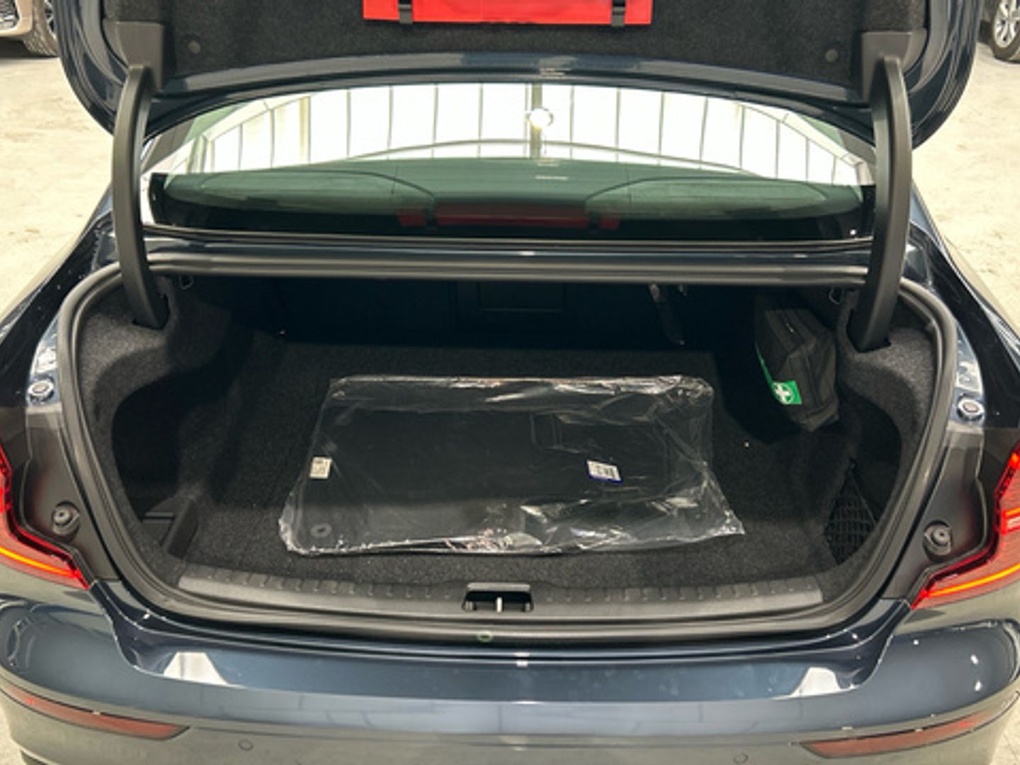 Volvo S60 B4 G Core FWD Auto 145 kW (197 CV)