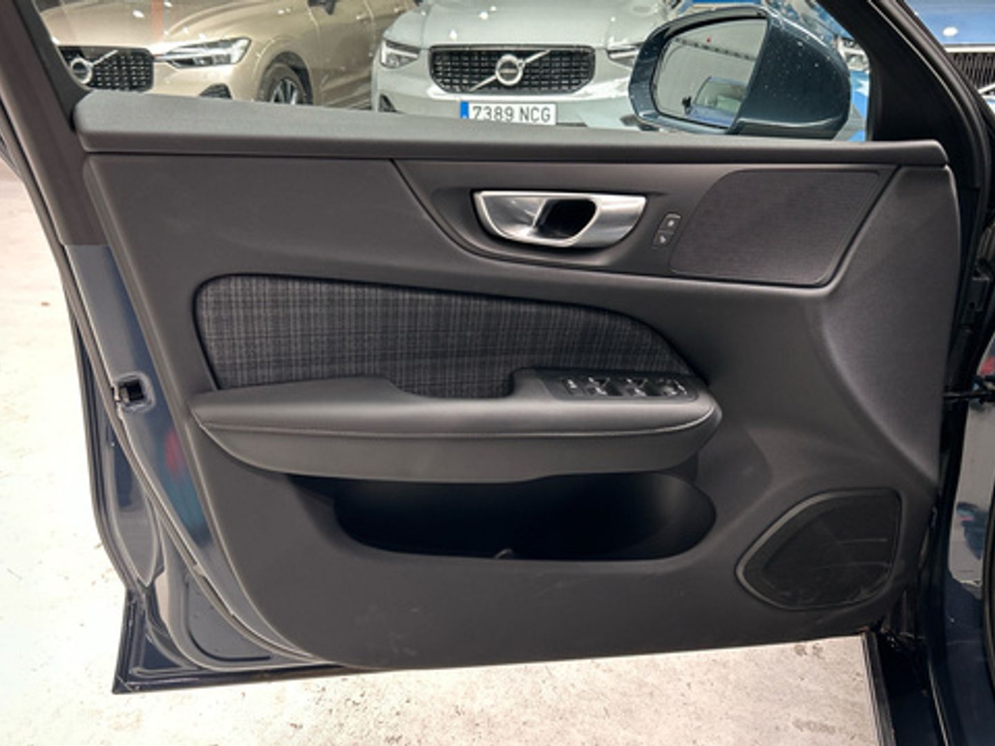 Volvo S60 B4 G Core FWD Auto 145 kW (197 CV)
