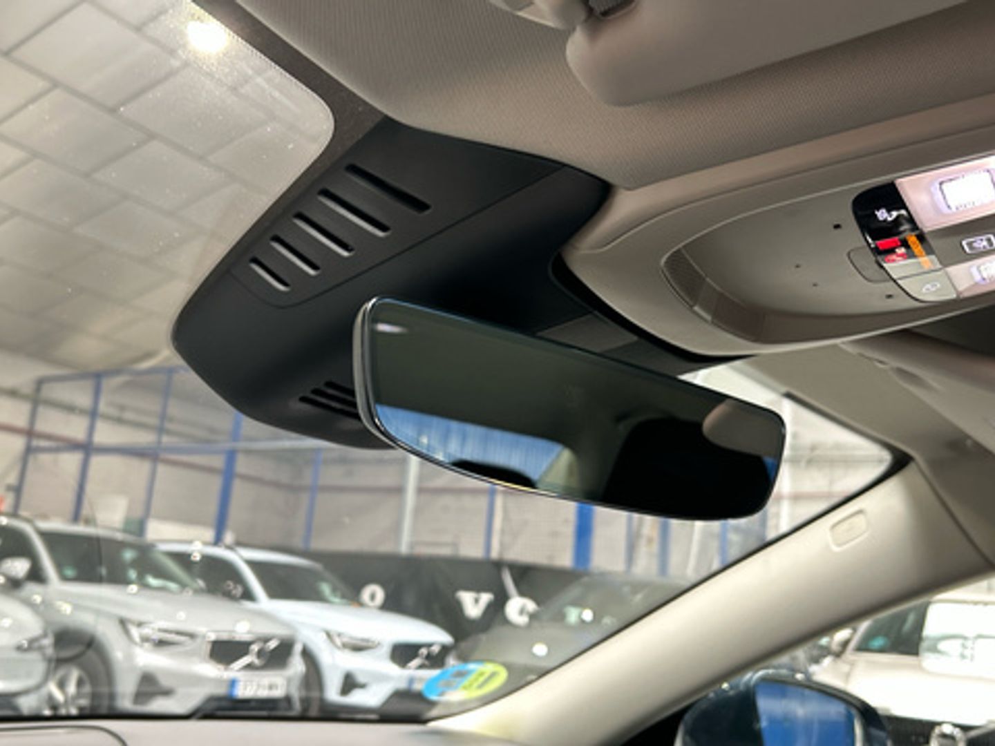 Volvo S60 B4 G Core FWD Auto 145 kW (197 CV)