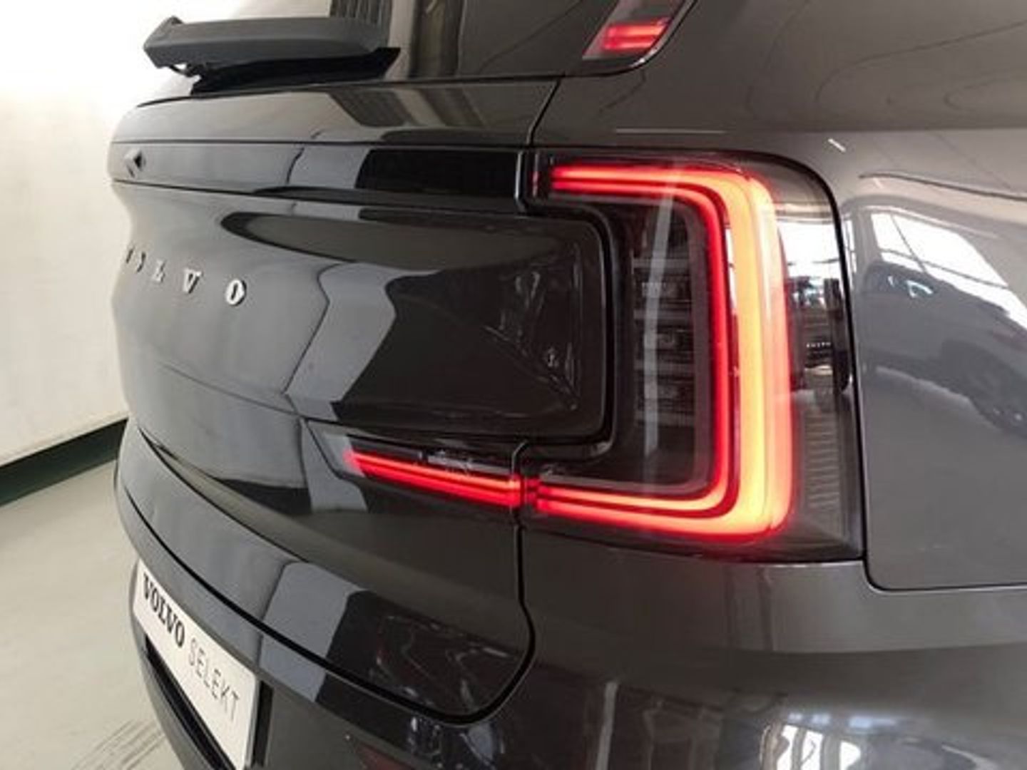Volvo EX90 Twin BEV Ultra eAWD 300 kW (408 CV)