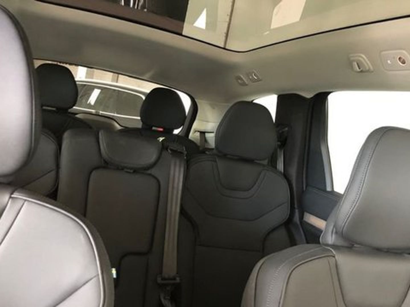 Volvo EX90 Twin BEV Ultra eAWD 300 kW (408 CV)