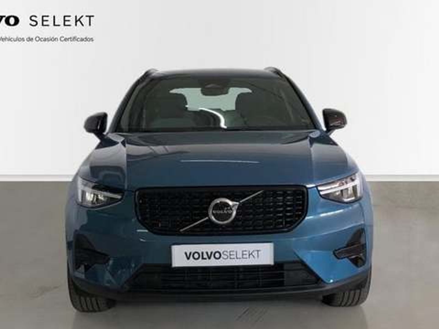 Volvo XC40 B3 G Plus Dark Auto 120 kW (163 CV)