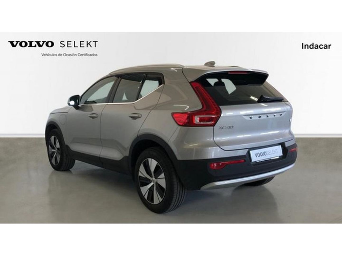Volvo XC40 T4 PHEV Recharge Core Auto 155 kW (211 CV)