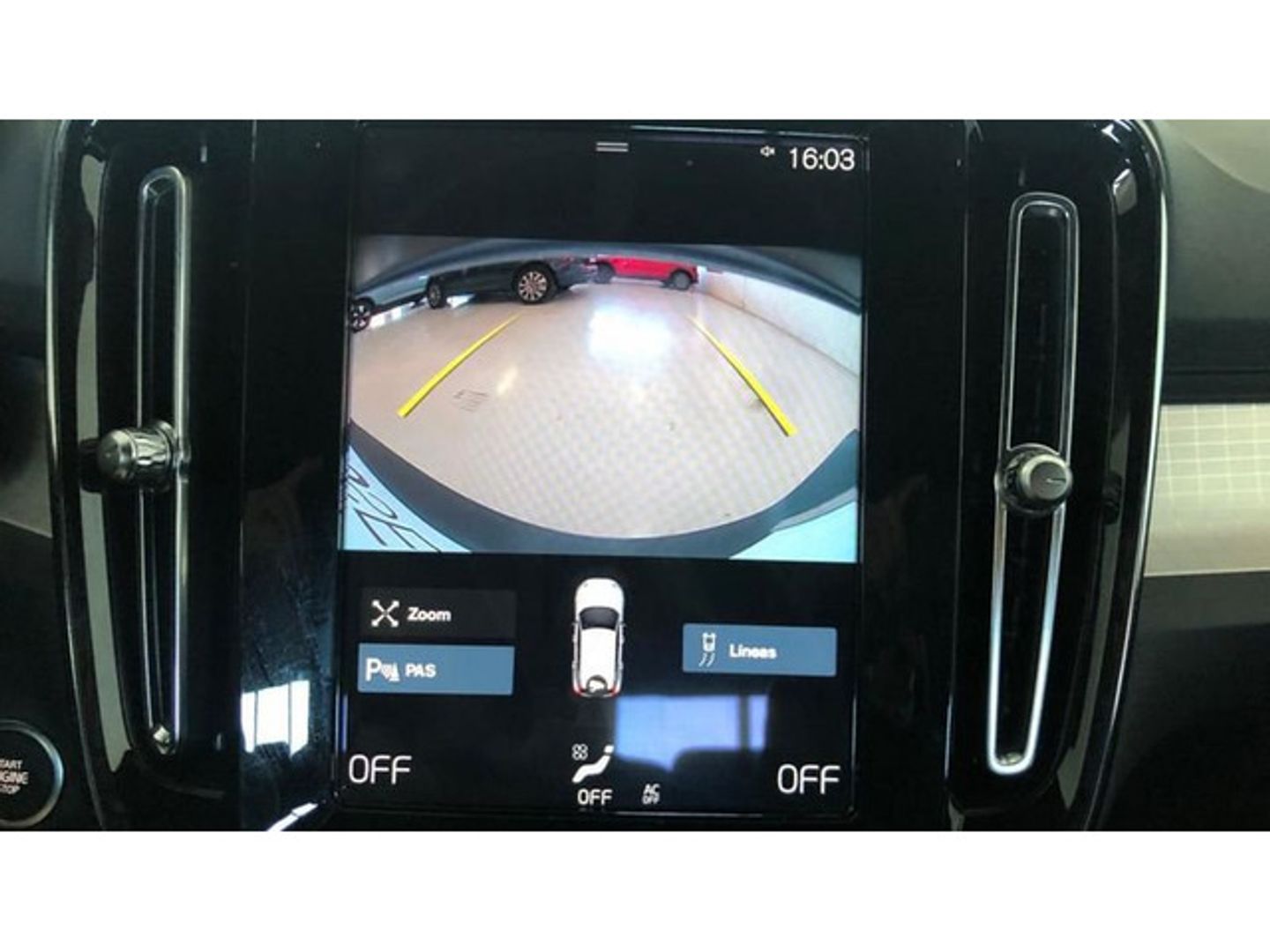 Volvo XC40 T4 PHEV Recharge Core Auto 155 kW (211 CV)