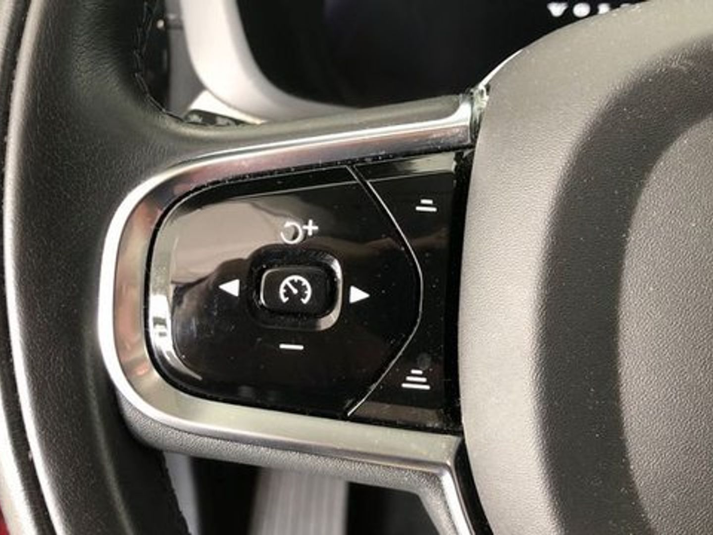 Volvo XC60 B4 G Inscription Auto 145 kW (197 CV)