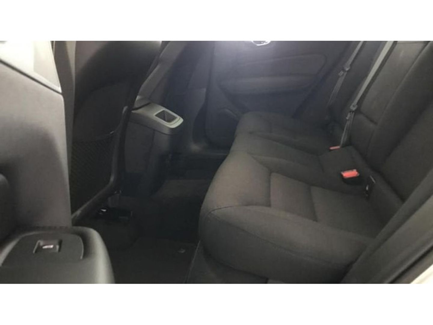 Volvo XC60 B4 G Momentum Pro Auto 145 kW (197 CV)