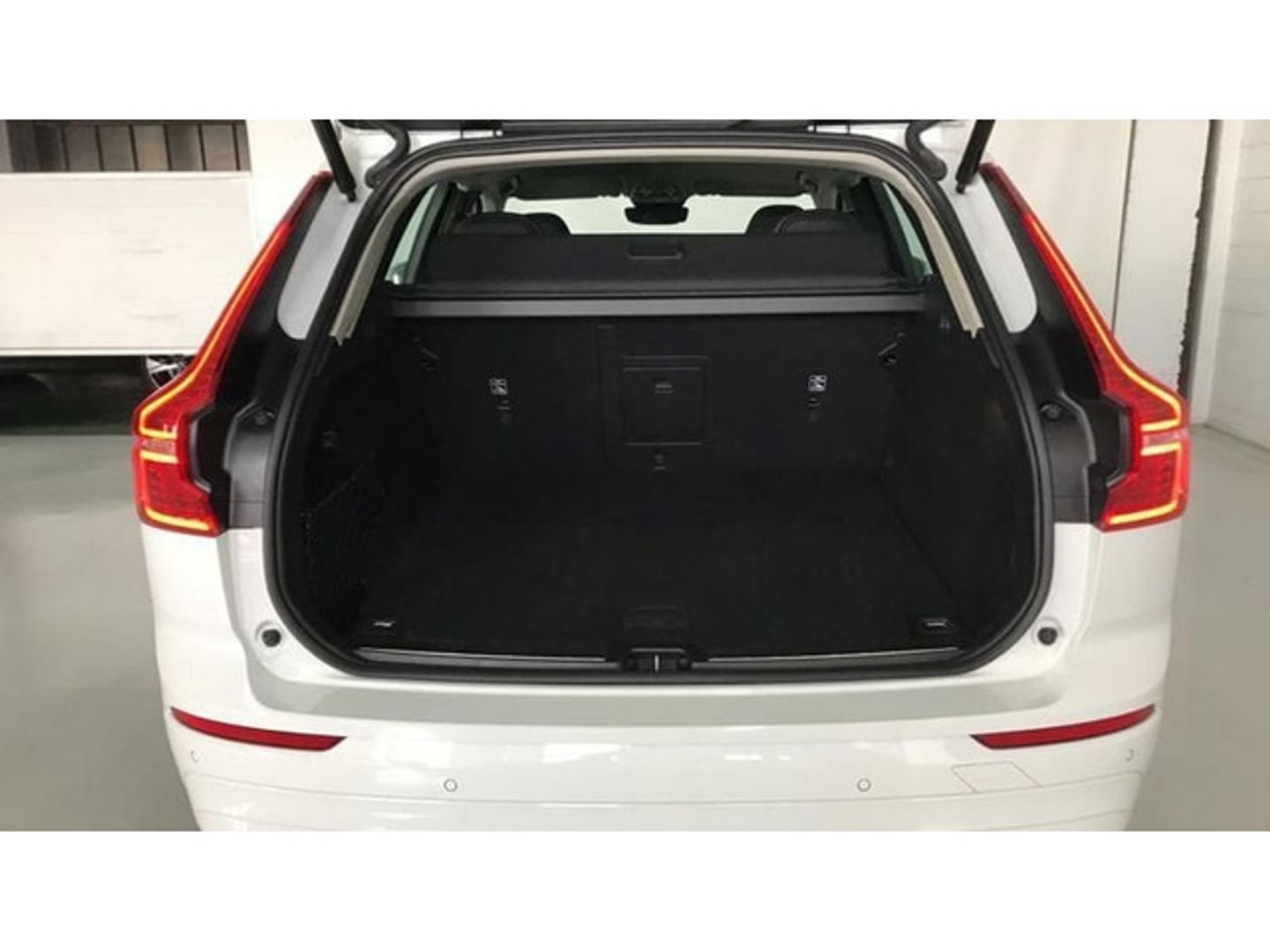 Volvo XC60 B4 G Momentum Pro Auto 145 kW (197 CV)
