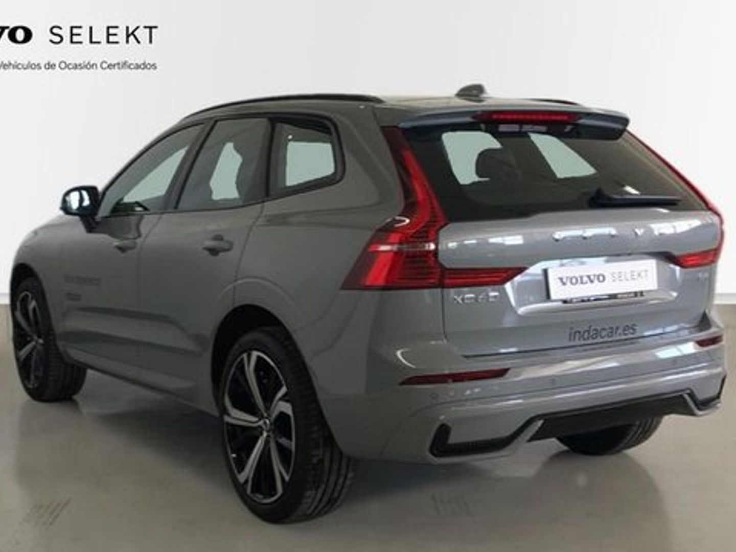 Volvo XC60 B4 D Plus Dark Auto 145 kW (197 CV)
