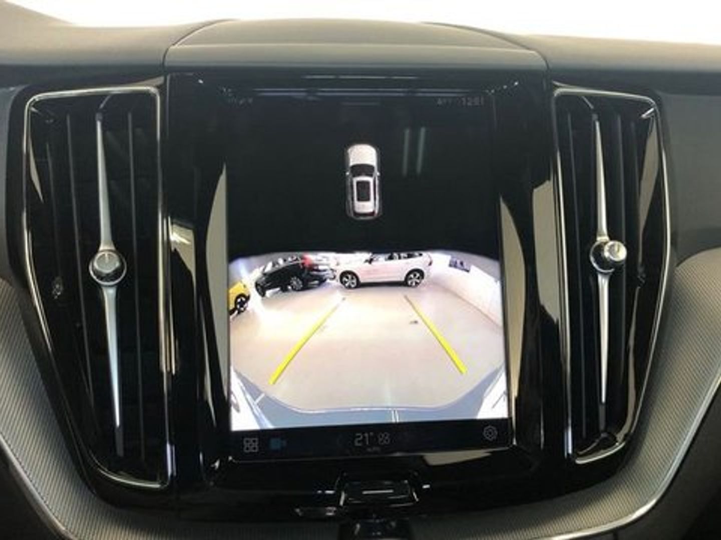Volvo XC60 B4 D Plus Dark Auto 145 kW (197 CV)
