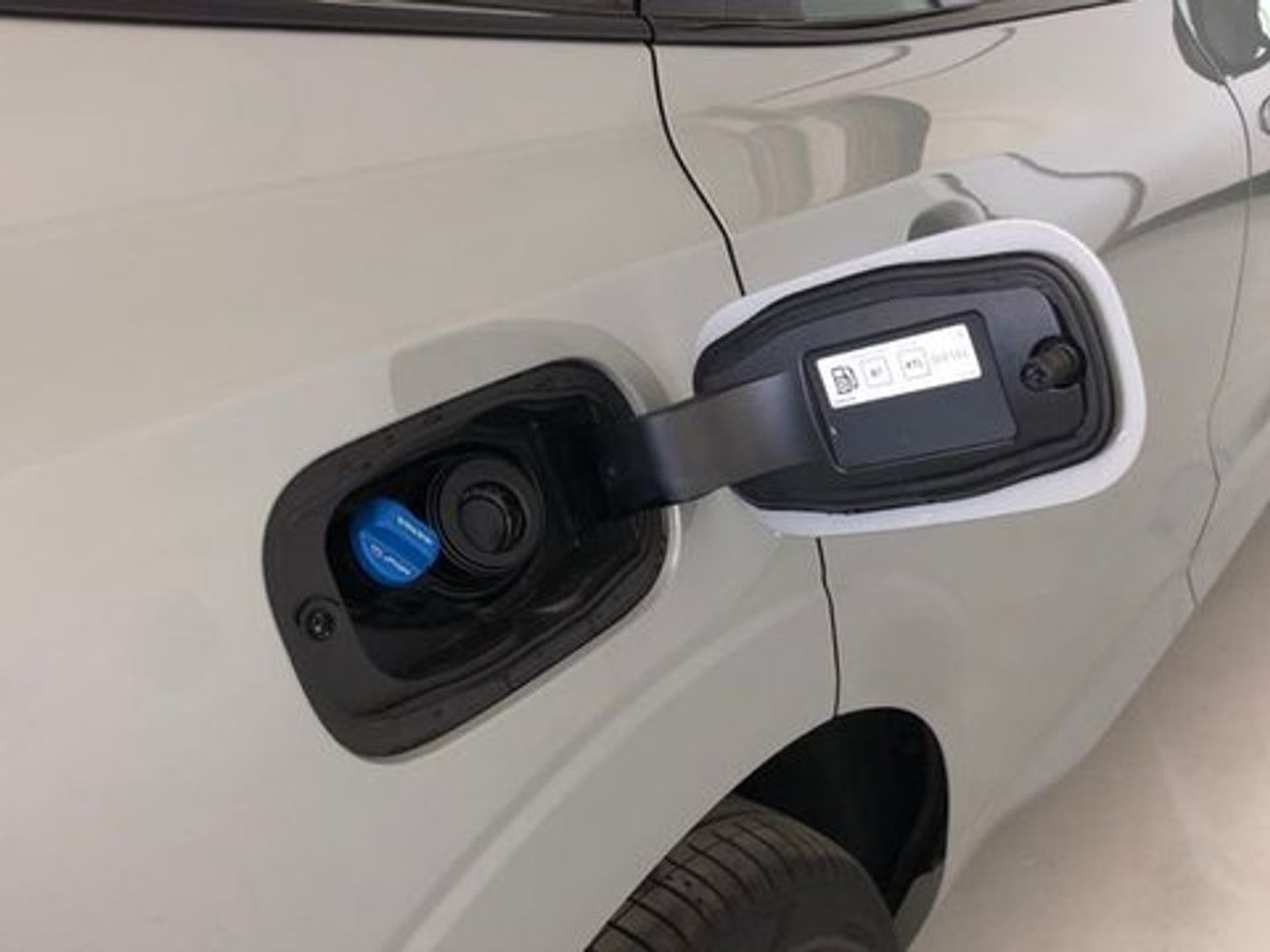 Volvo XC60 B4 D Plus Dark Auto 145 kW (197 CV)
