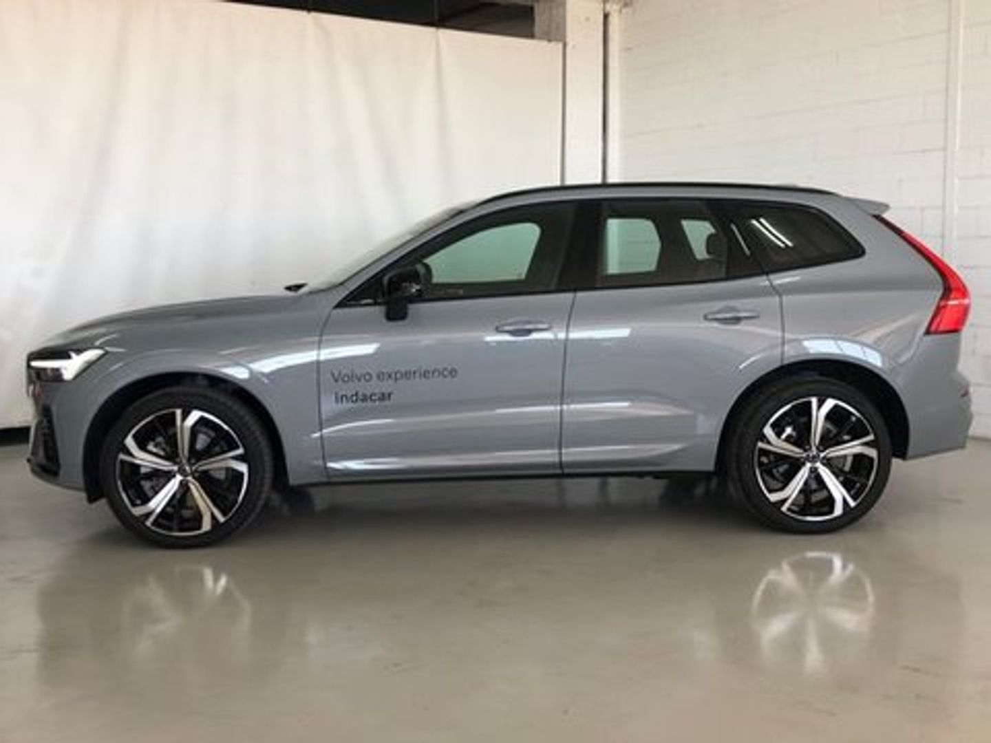 Volvo XC60 B4 D Plus Dark Auto 145 kW (197 CV)