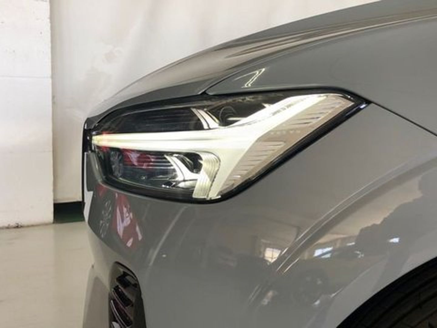 Volvo XC60 B4 D Plus Dark Auto 145 kW (197 CV)