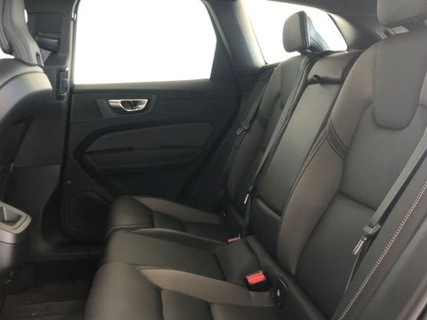 Volvo XC60 B4 D Plus Dark Auto 145 kW (197 CV)