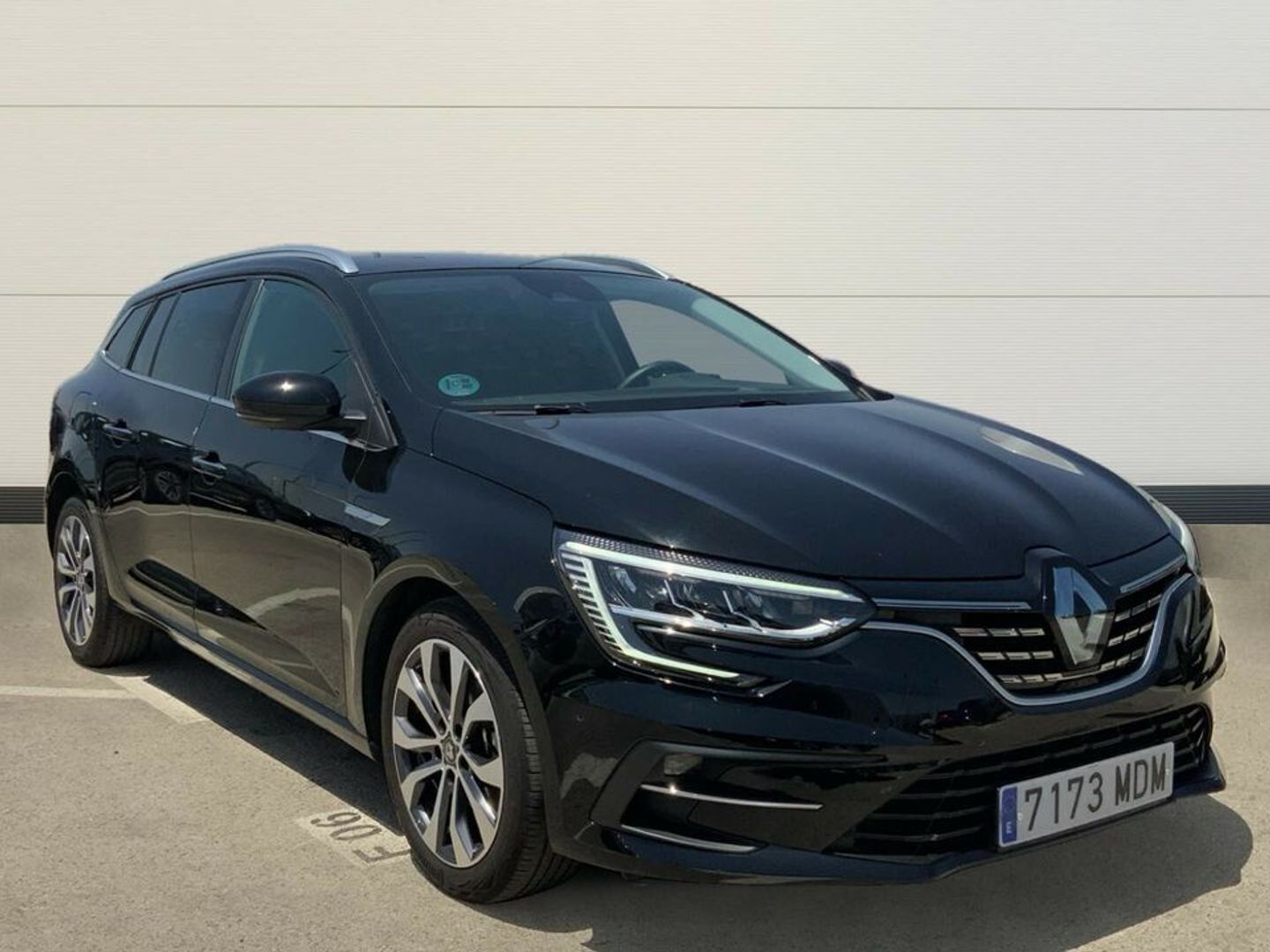 Renault Megane Techno TCe GPF 103 kW (140 CV) EDC Gris Sedan