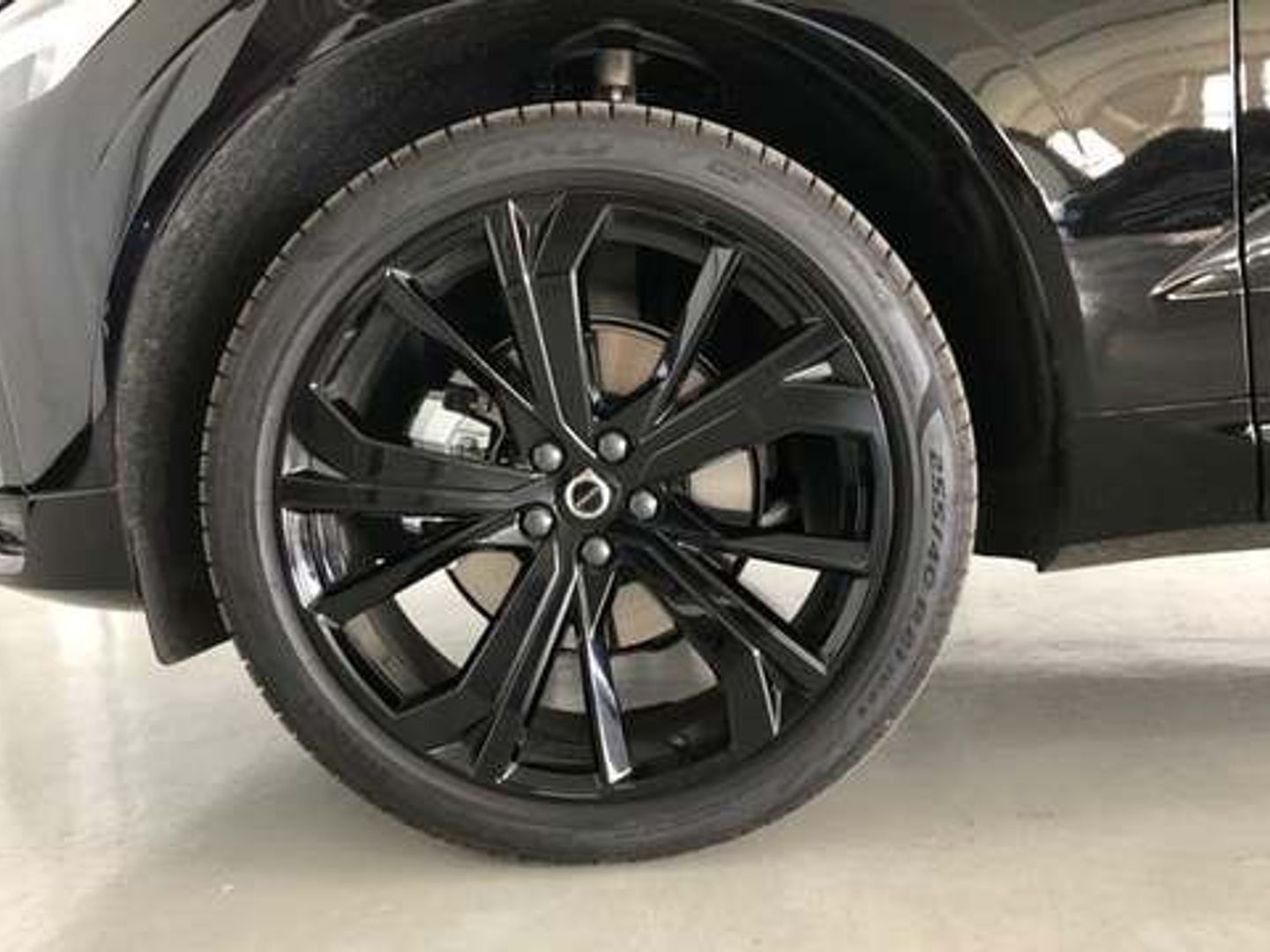 Volvo XC60 B5 G Black Edition Plus Dark AWD AT 184 kW (250 CV)