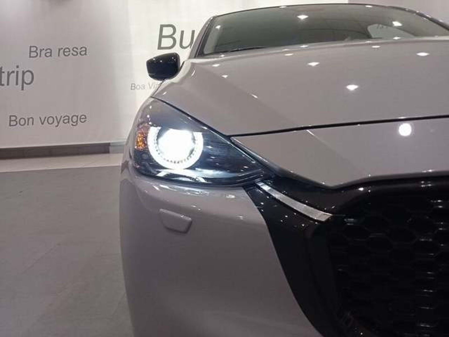 Mazda Mazda 2 1.5 G e-SKYACTIV Homura Aka 66 kW (90 CV)