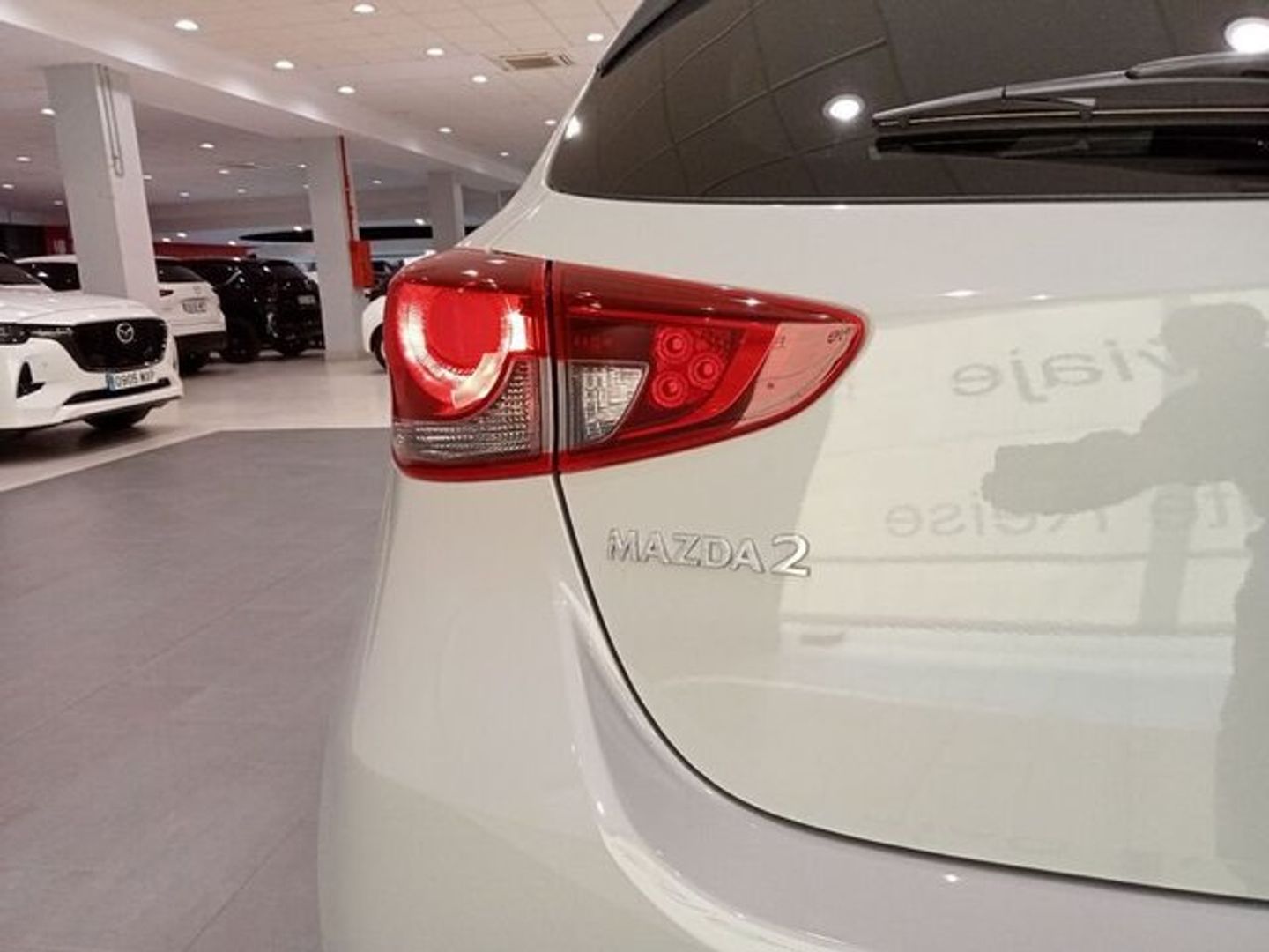 Mazda Mazda 2 1.5 G e-SKYACTIV Homura Aka 66 kW (90 CV)