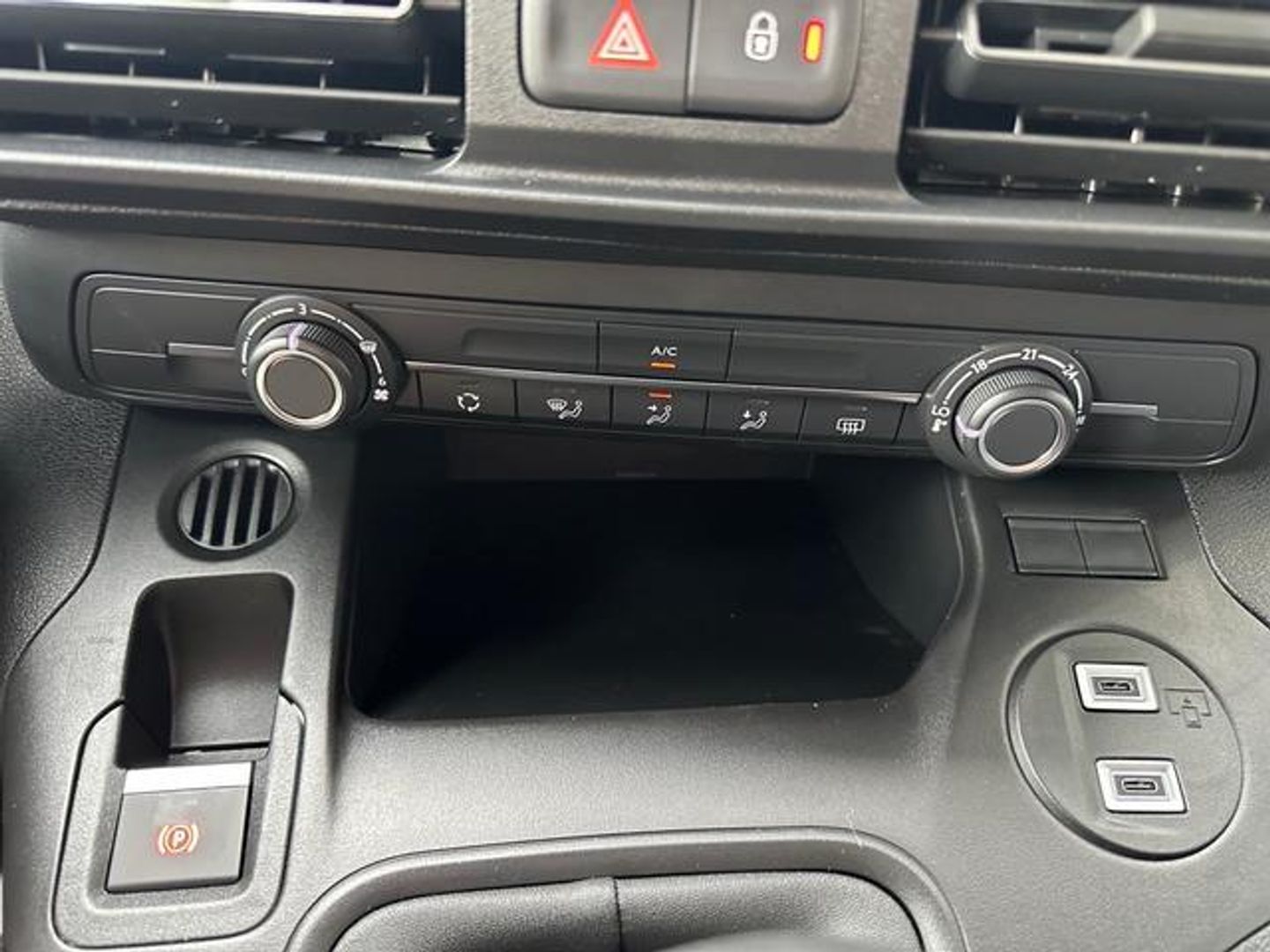 Peugeot Rifter Active Business Standard BlueHDi 73 kW (100 CV)