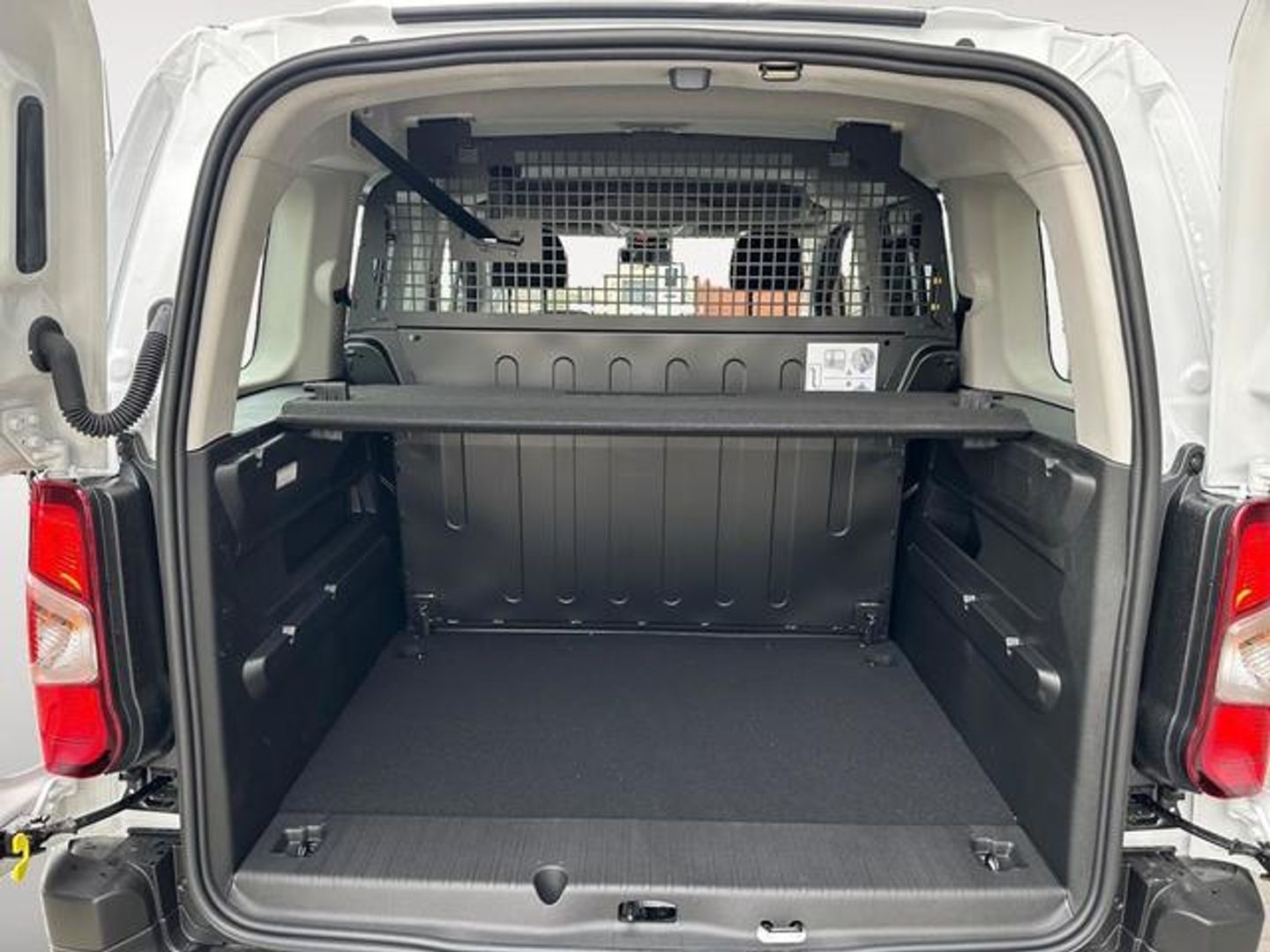 Peugeot Rifter Active Business Standard BlueHDi 73 kW (100 CV)