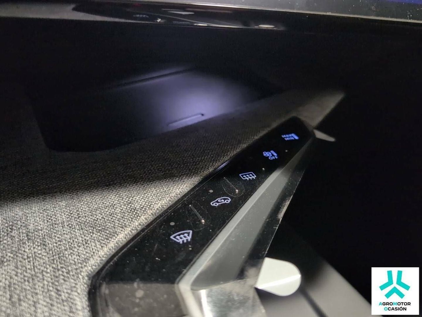 Peugeot 5008 Hybrid 1.2 GT eDCS6 107 kW (145 CV)