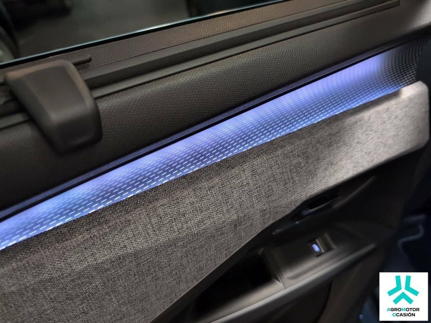 Peugeot 5008 Hybrid 1.2 GT eDCS6 107 kW (145 CV)