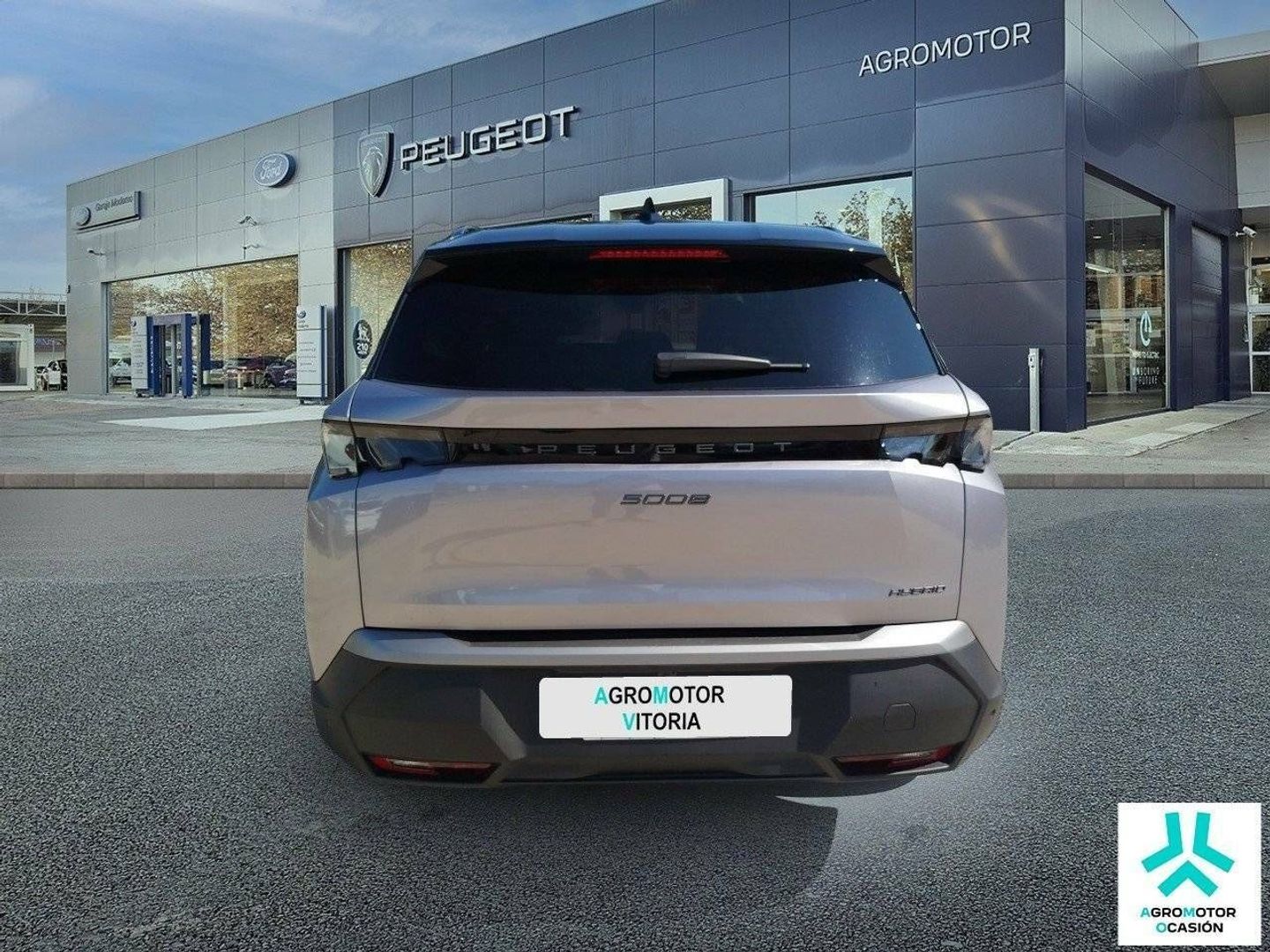 Peugeot 5008 Hybrid 1.2 GT eDCS6 107 kW (145 CV)