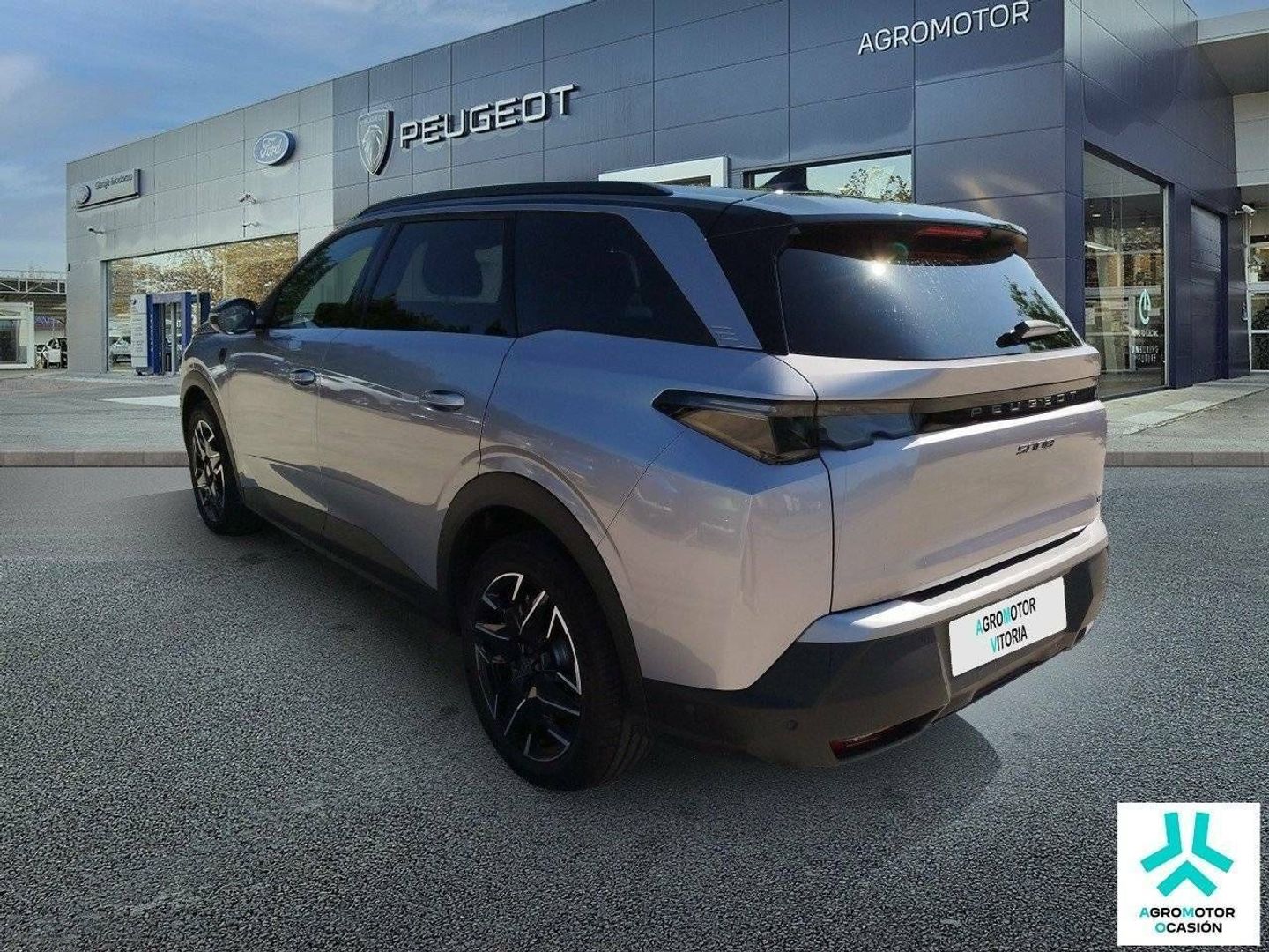 Peugeot 5008 Hybrid 1.2 GT eDCS6 107 kW (145 CV)