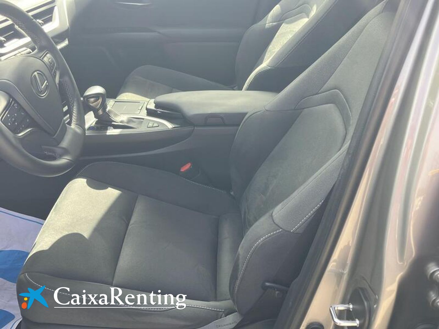 Lexus UX UX 250h Business 2WD 135 kW (184 CV)