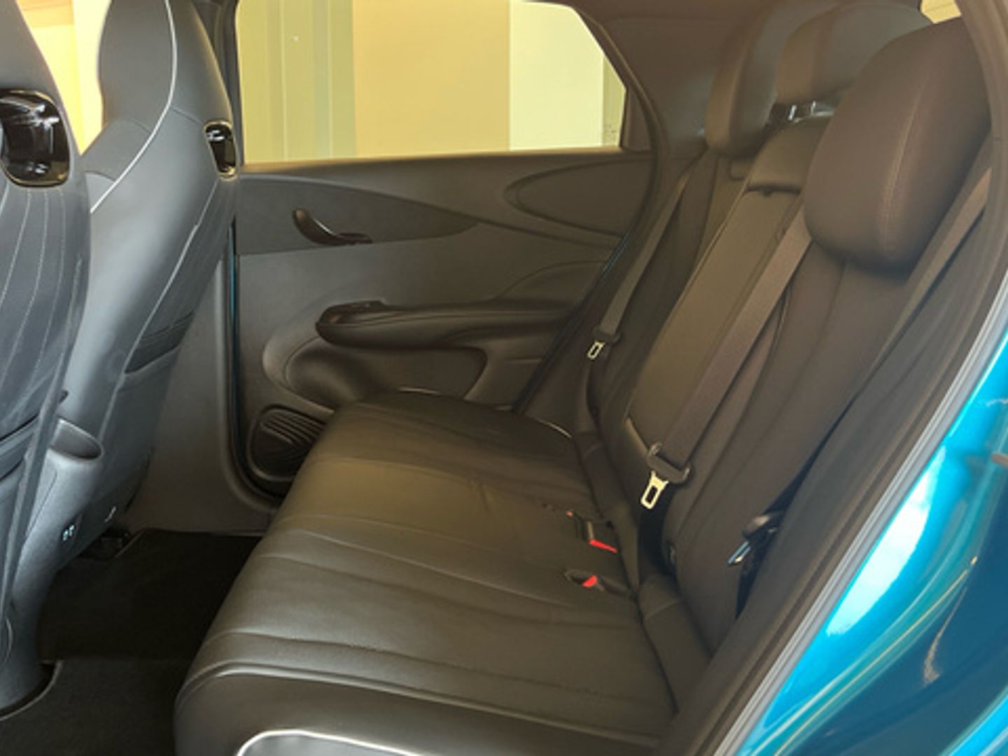 BYD Dolphin Design 150 kW (204 CV)