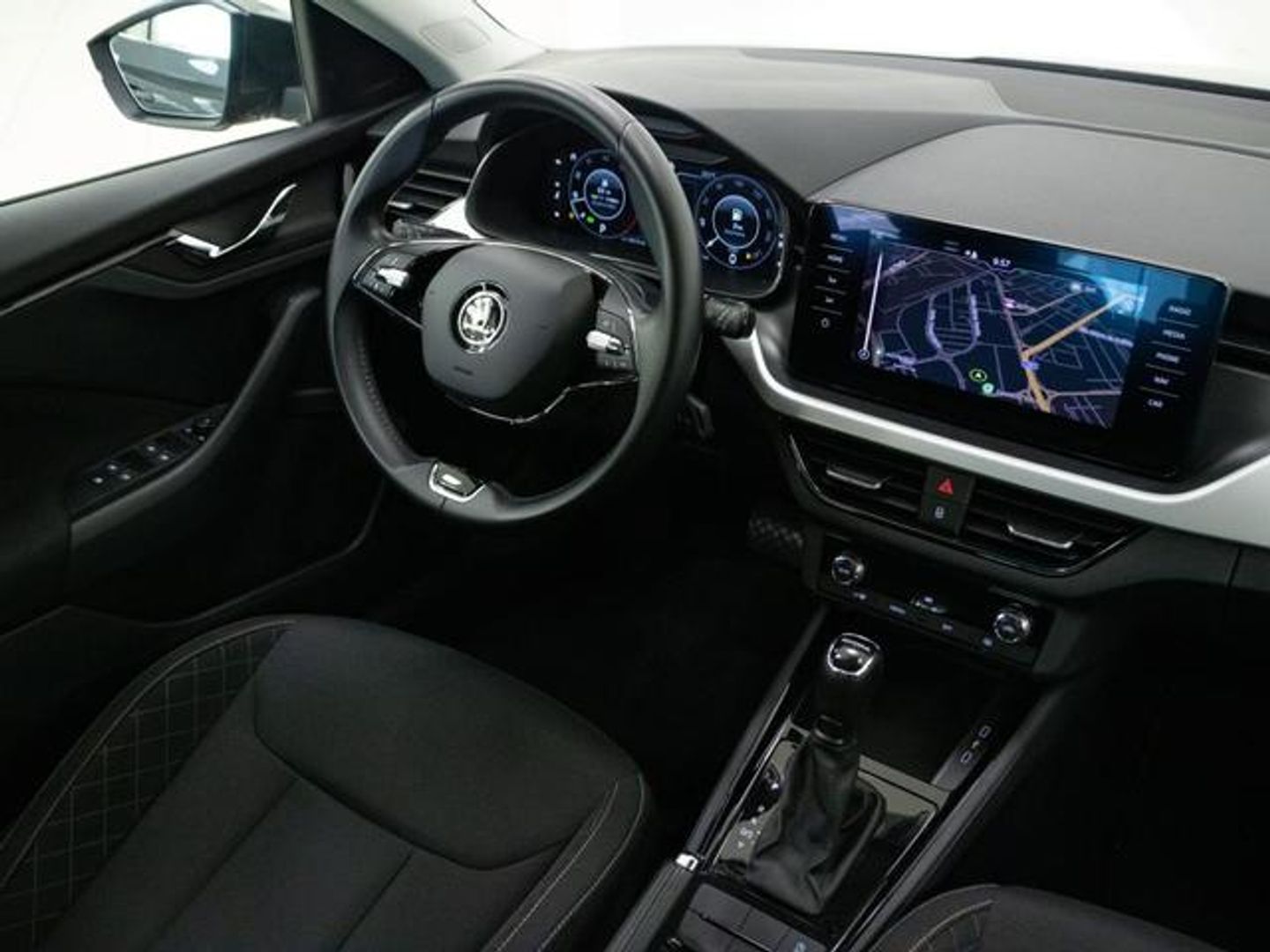 Skoda Scala 1.0 TSI Ambition DSG 81 kW (110 CV)