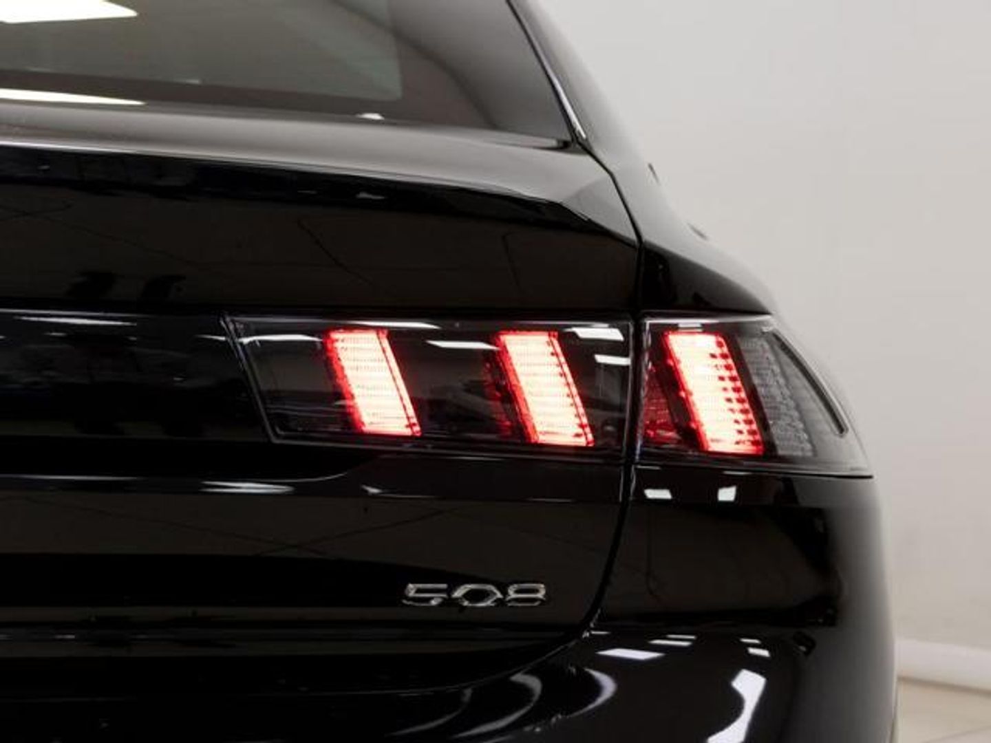 Peugeot 508 BlueHDi 130 S&S Active Pack EAT8 96 kW (130 CV)