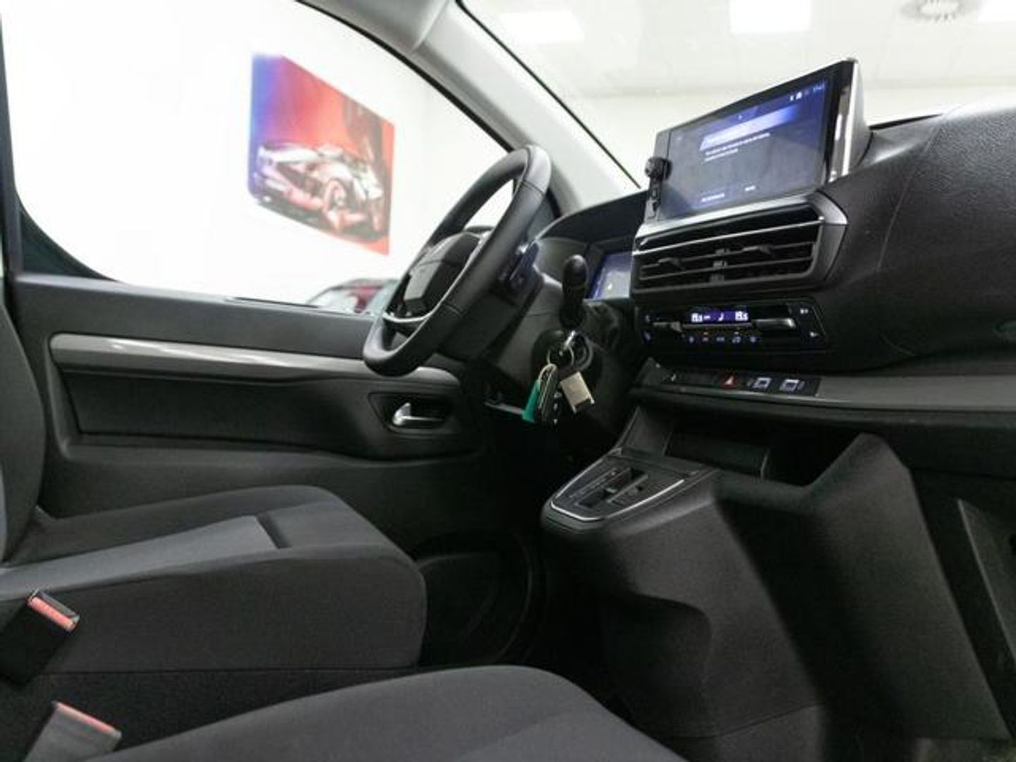 Peugeot Traveller BlueHDi 180 Business Standard EAT8 132 kW (180 CV)