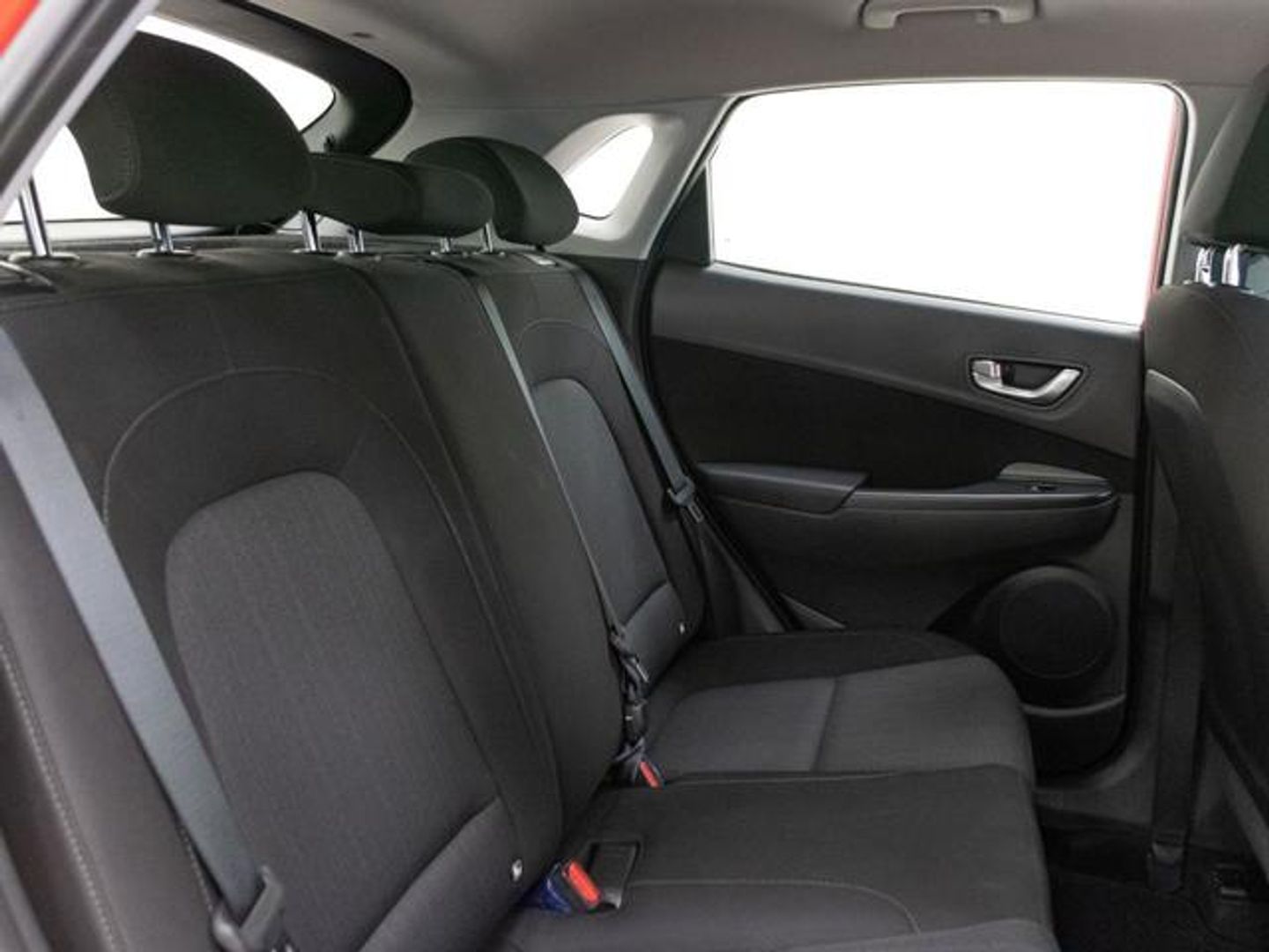 Hyundai Kona 1.6 GDI HEV Maxx DCT 104 kW (141 CV)