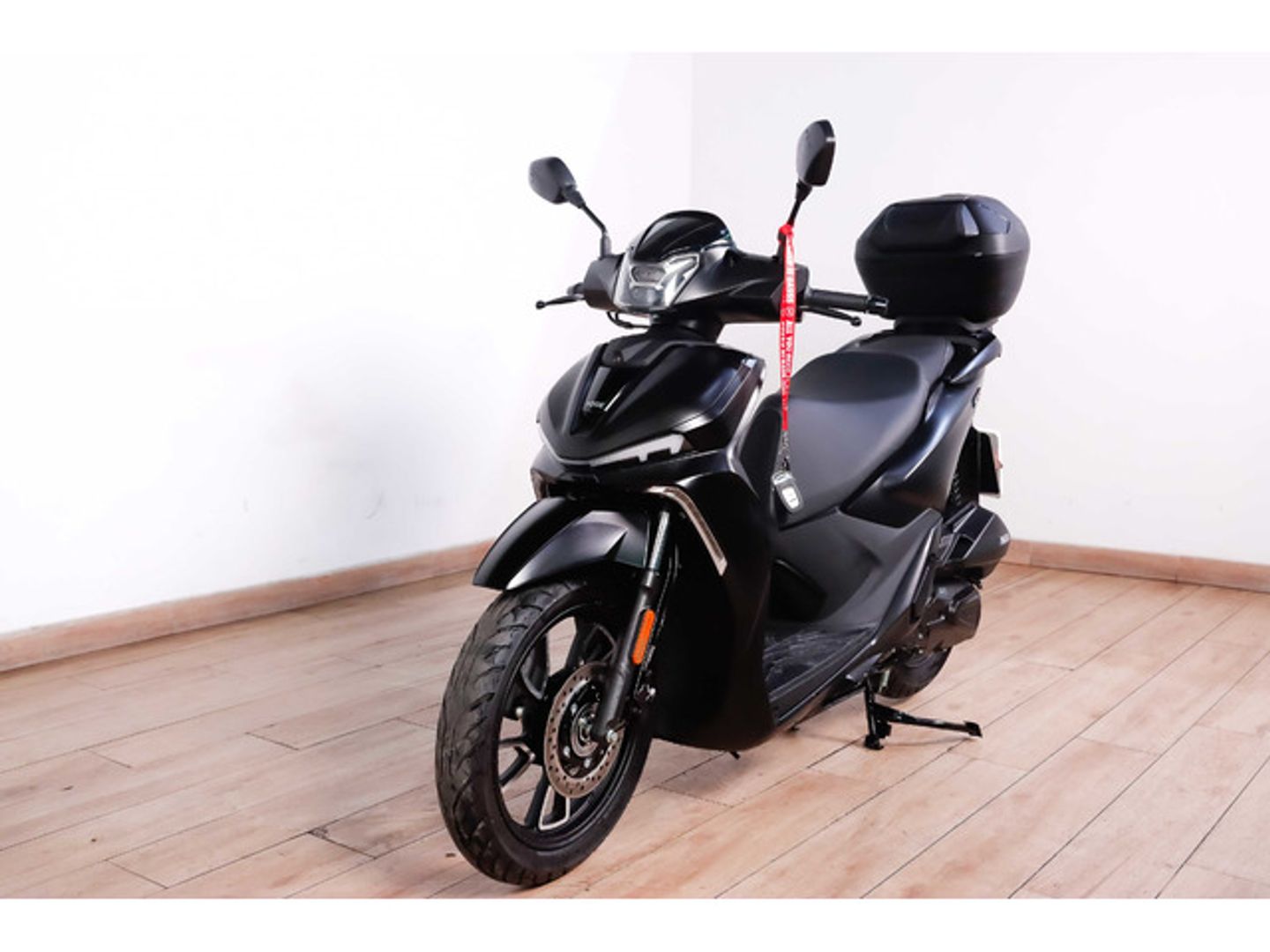 Voge SR1 125