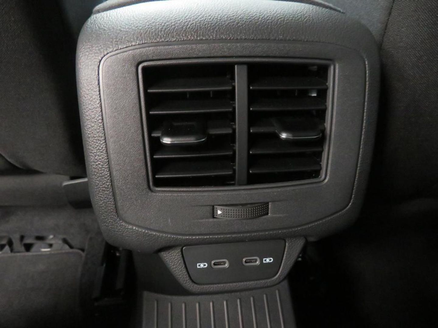Volkswagen T-Roc Life 1.0 TSI 81 kW (110 CV)